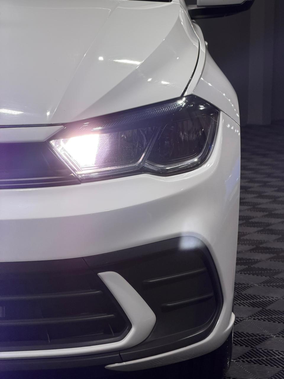 VW POLO COMFORTLINE 1.0 200 TSI — foto 23