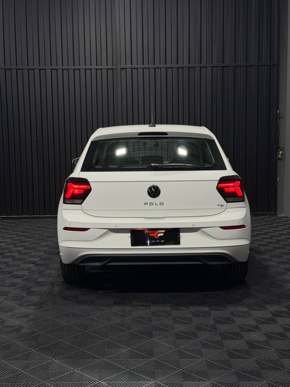 VW POLO COMFORTLINE 1.0 200 TSI — foto 26