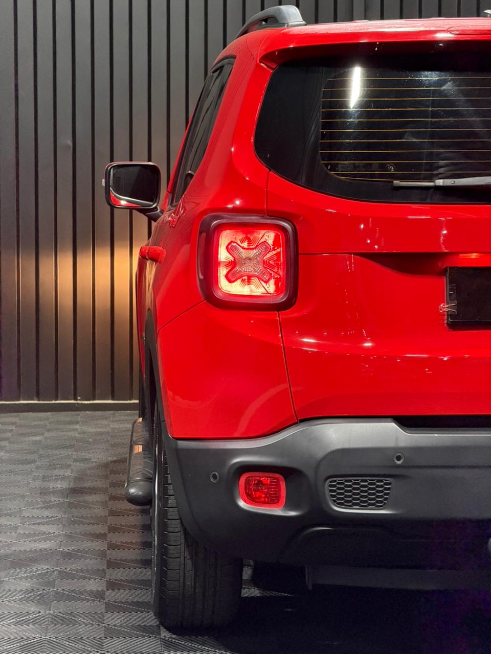 JEEP RENEGADE LONGITUDE 1.8 FLEX AUTOMATICO — foto 11