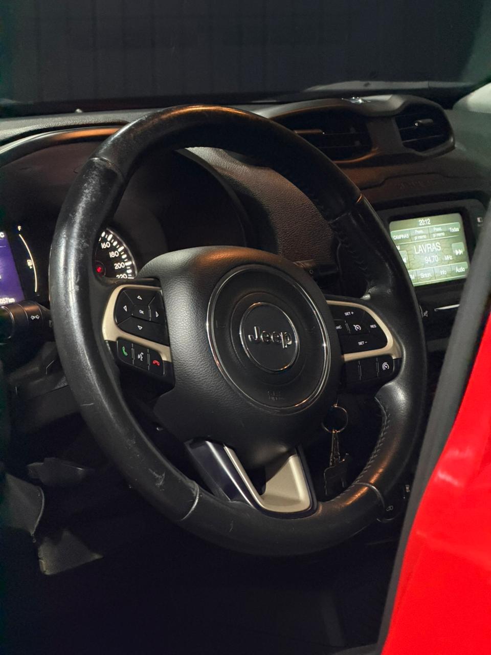 JEEP RENEGADE LONGITUDE 1.8 FLEX AUTOMATICO — foto 16
