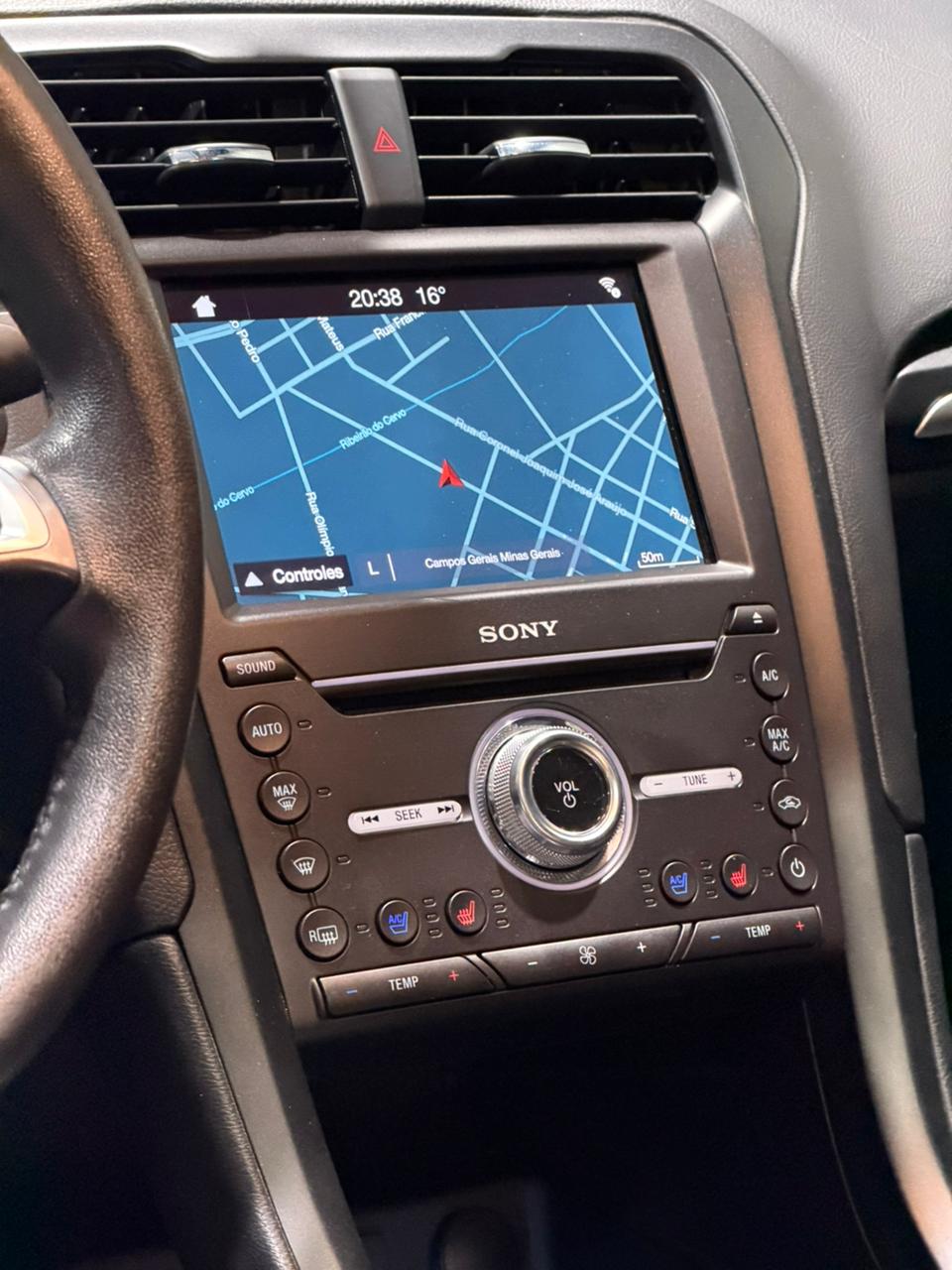 FORD FUSION TITANIUM AWD 2.0 ECOBOOST — foto 17