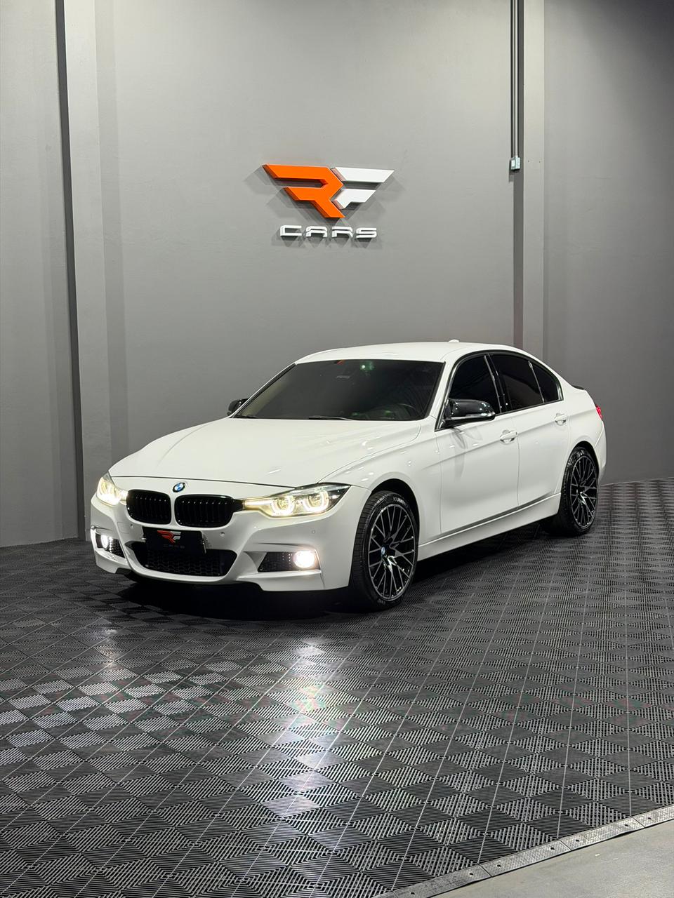 BMW 320i  SPORT ACTIVE FLEX — foto 2