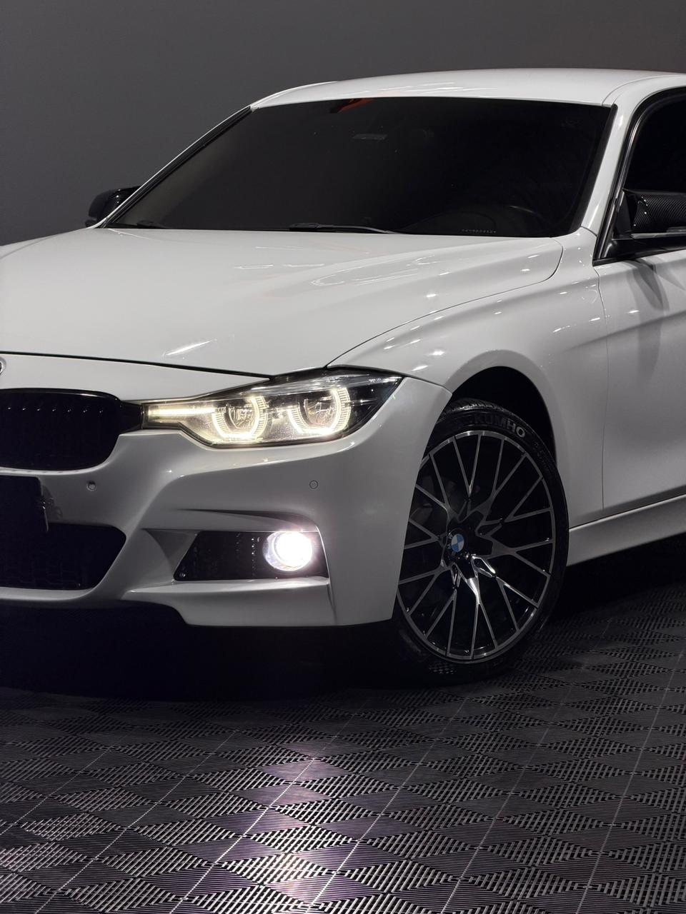 BMW 320i  SPORT ACTIVE FLEX — foto 3