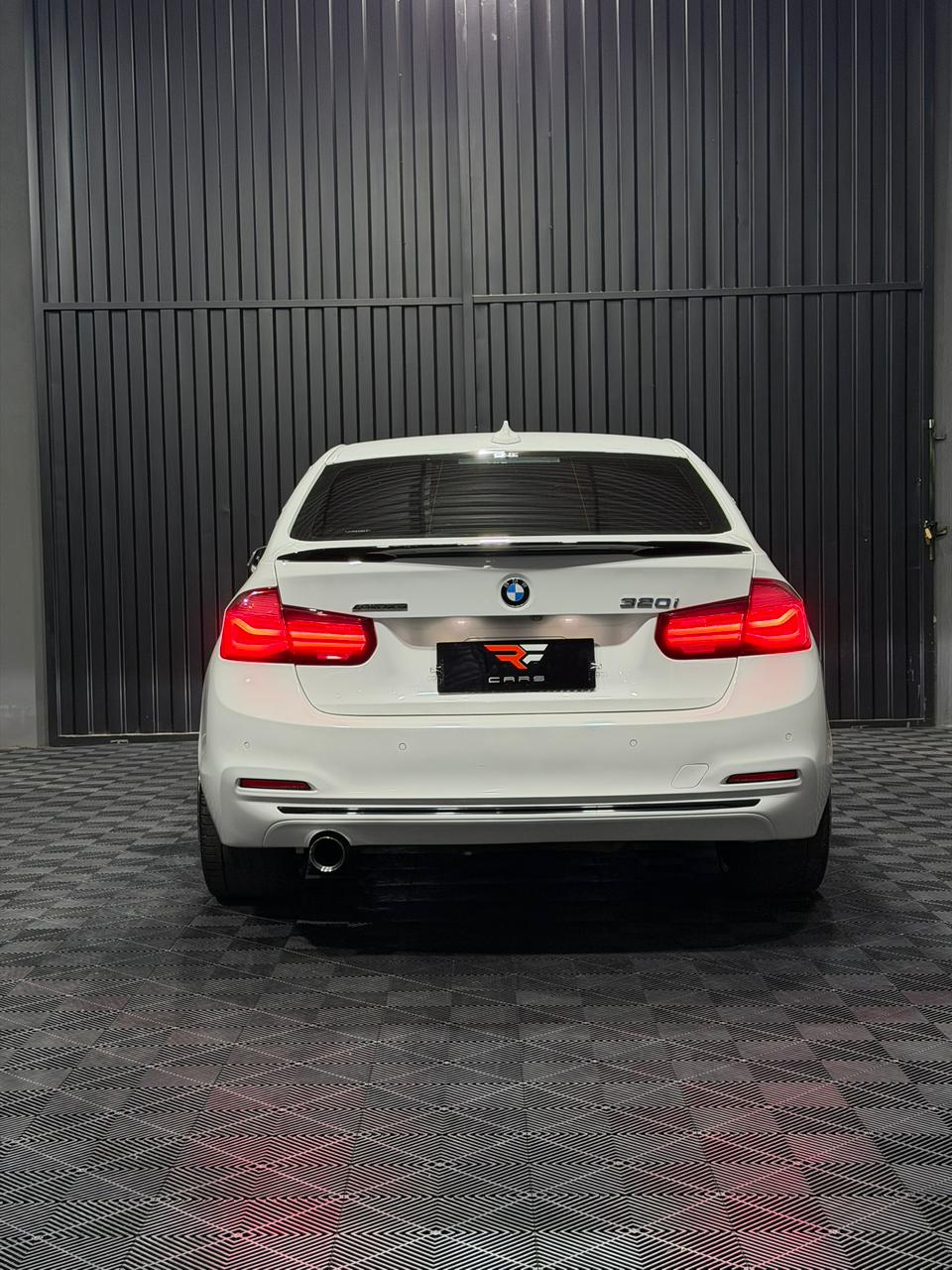 BMW 320i  SPORT ACTIVE FLEX — foto 12