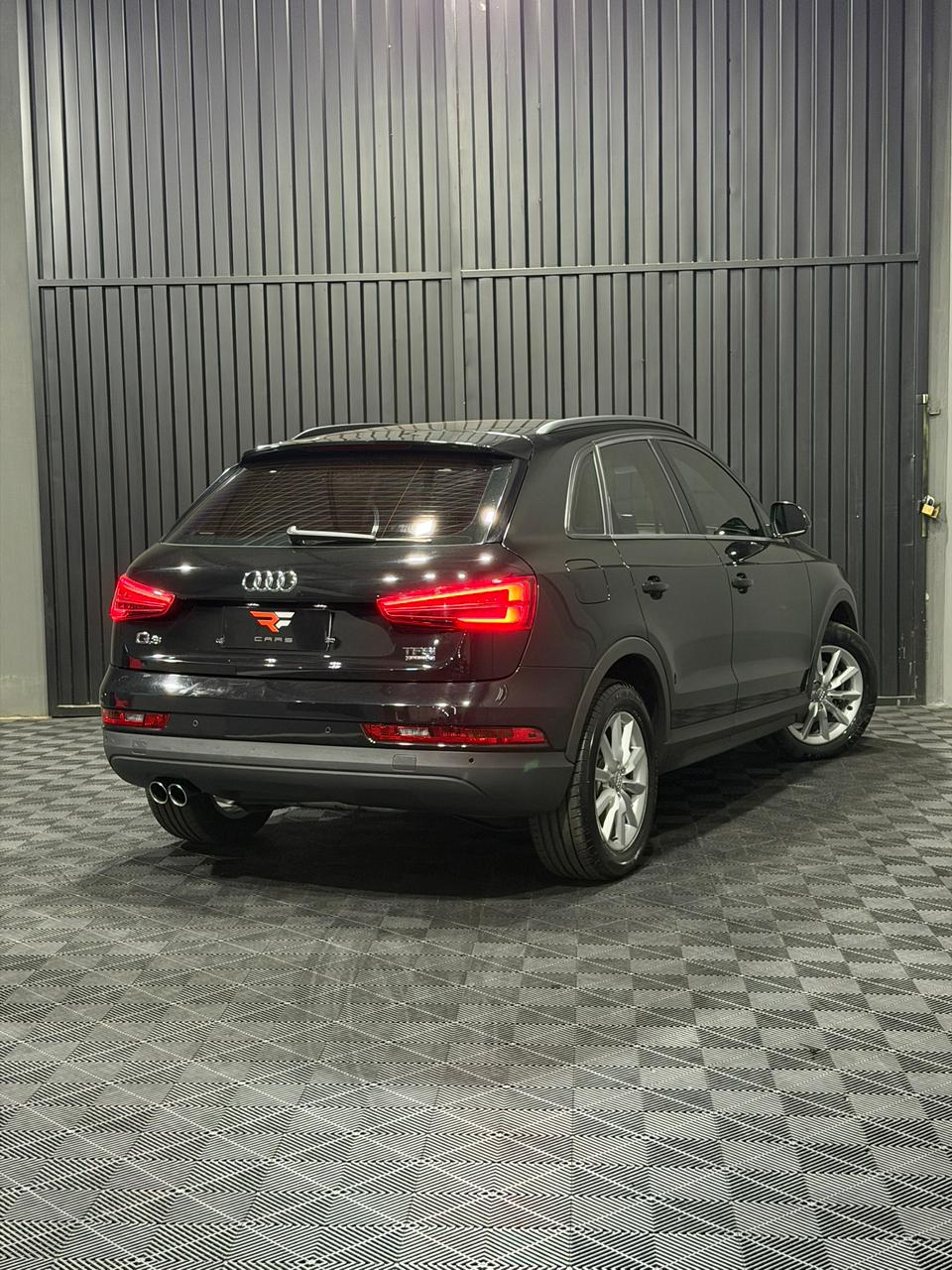 AUDI Q3 2.0 TFSI QUATTRO — foto 12