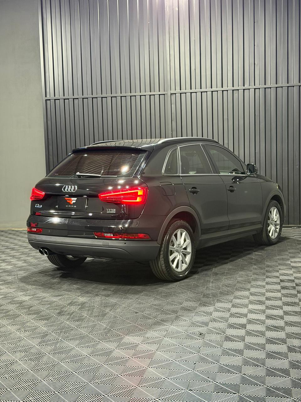 AUDI Q3 2.0 TFSI QUATTRO — foto 13