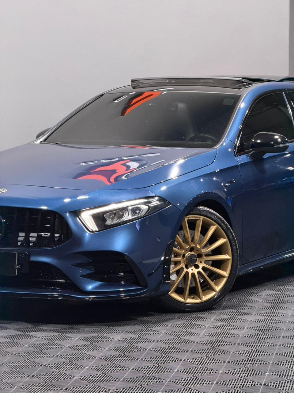 MERCEDES-BENZ A35 AMG LAUCH EDITION — foto 3