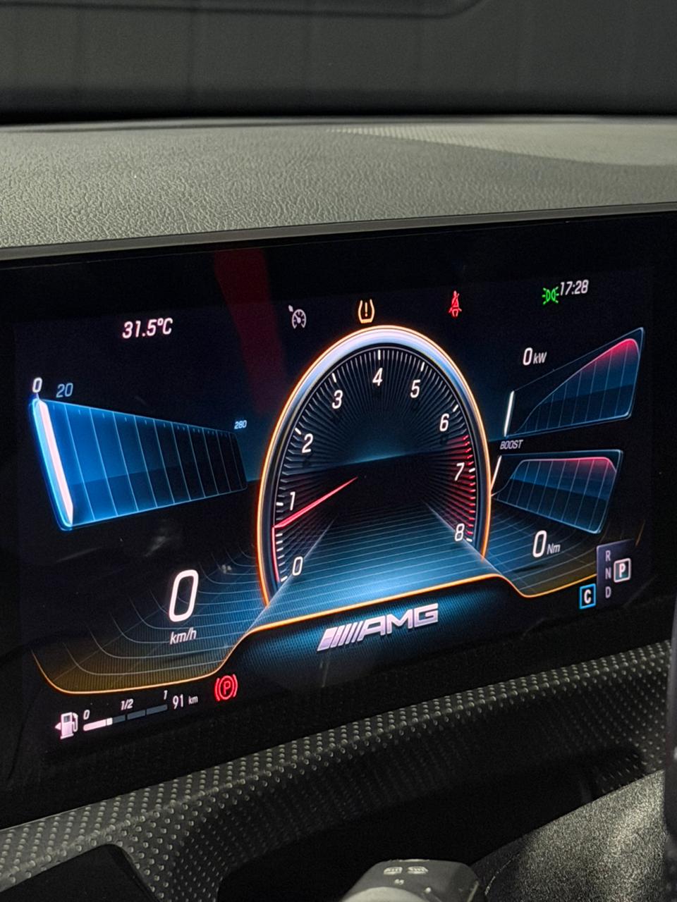 MERCEDES-BENZ A35 AMG LAUCH EDITION — foto 23