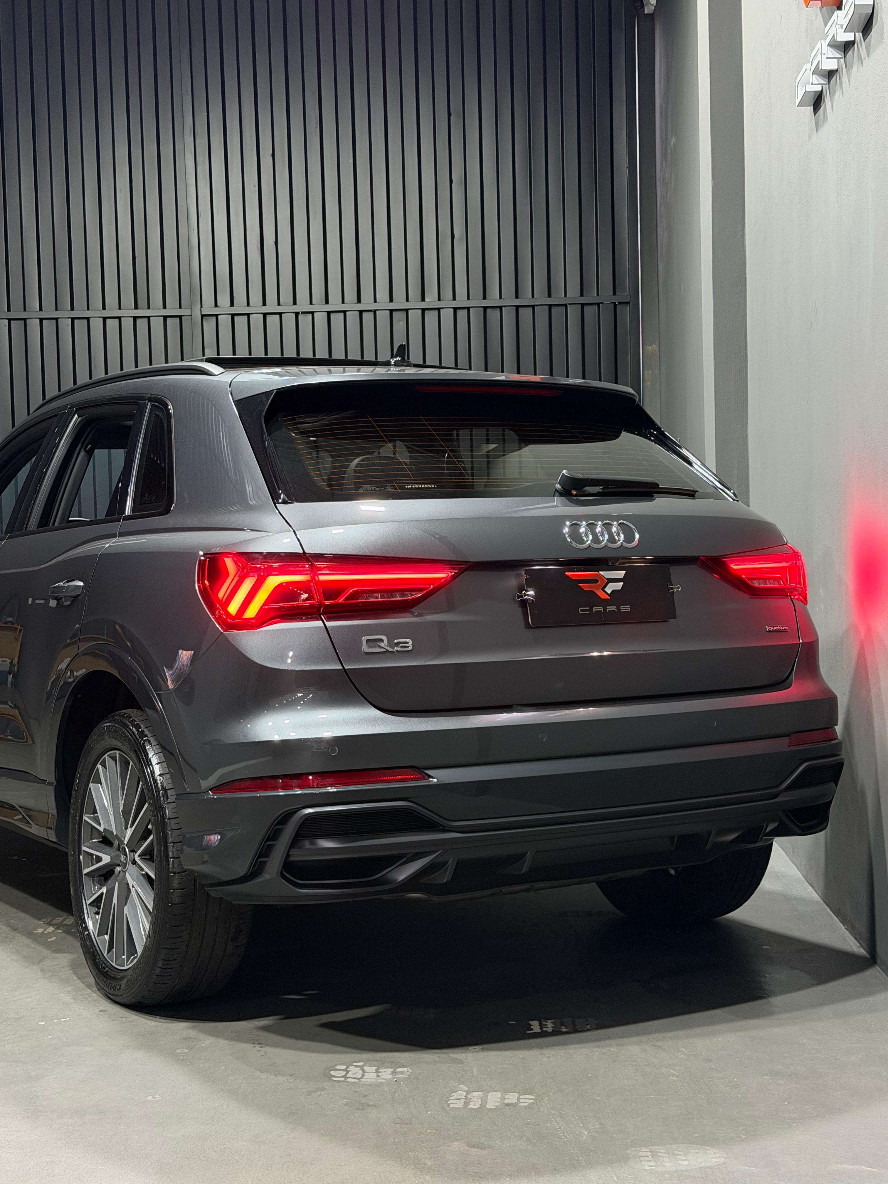 AUDI Q3 TFSI PERFORMANCE BLACK QUATTRO — foto 7
