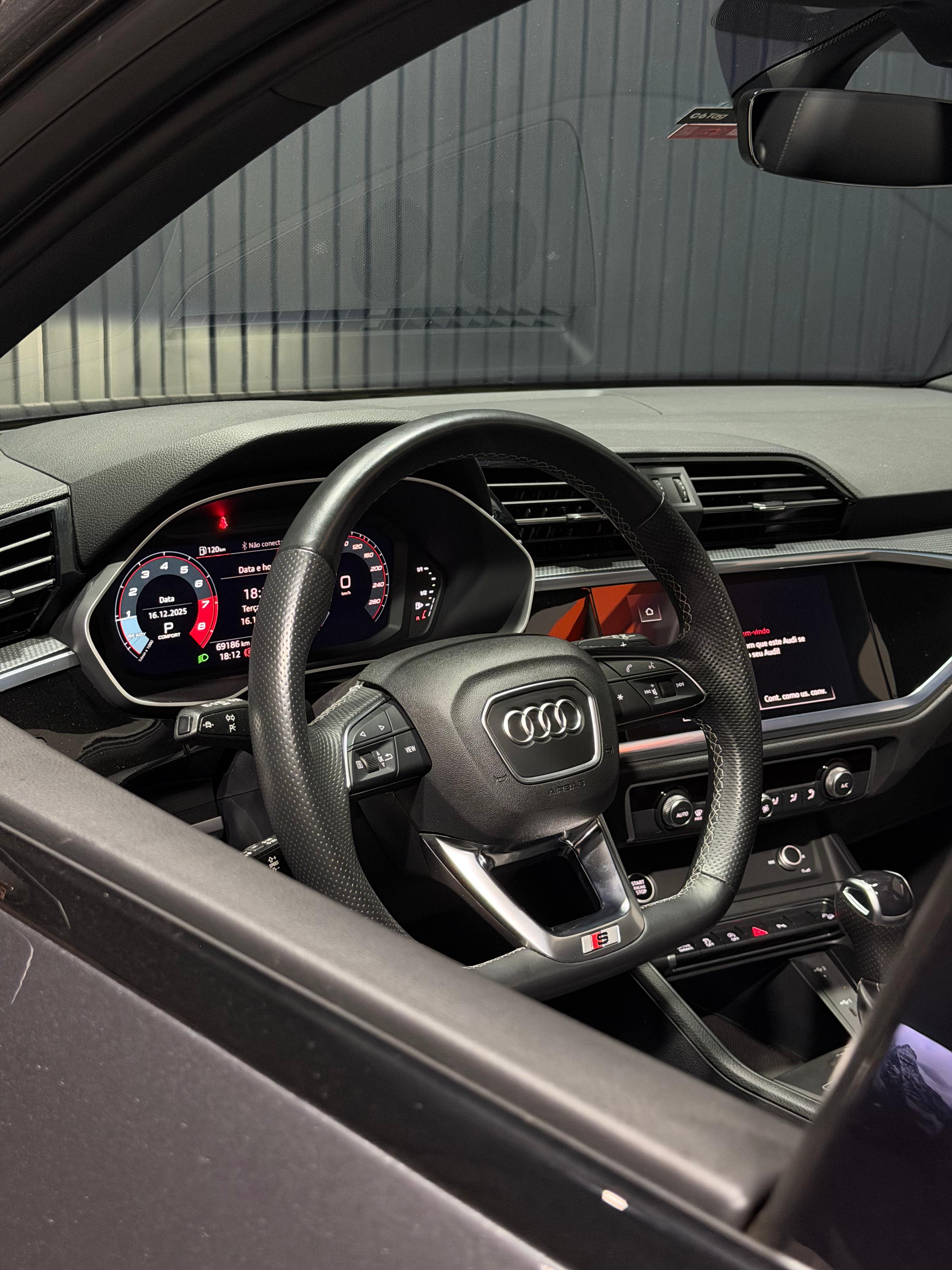 AUDI Q3 TFSI PERFORMANCE BLACK QUATTRO — foto 21