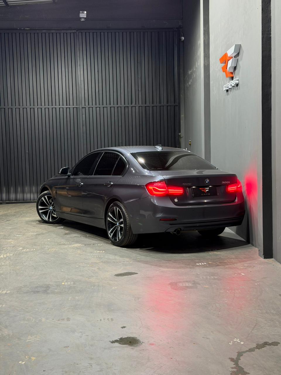 BMW 320I SPORT 2.0 TWINPOWER TURBO — foto 9