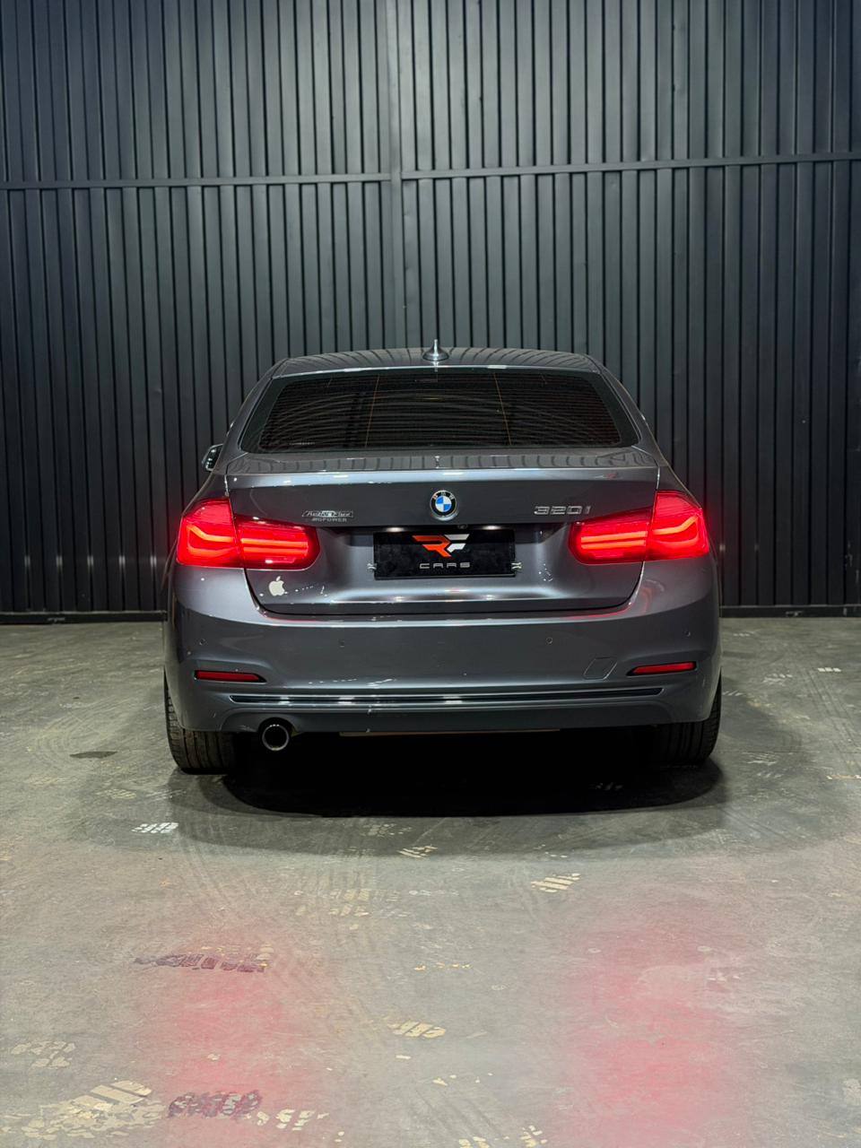 BMW 320I SPORT 2.0 TWINPOWER TURBO — foto 11