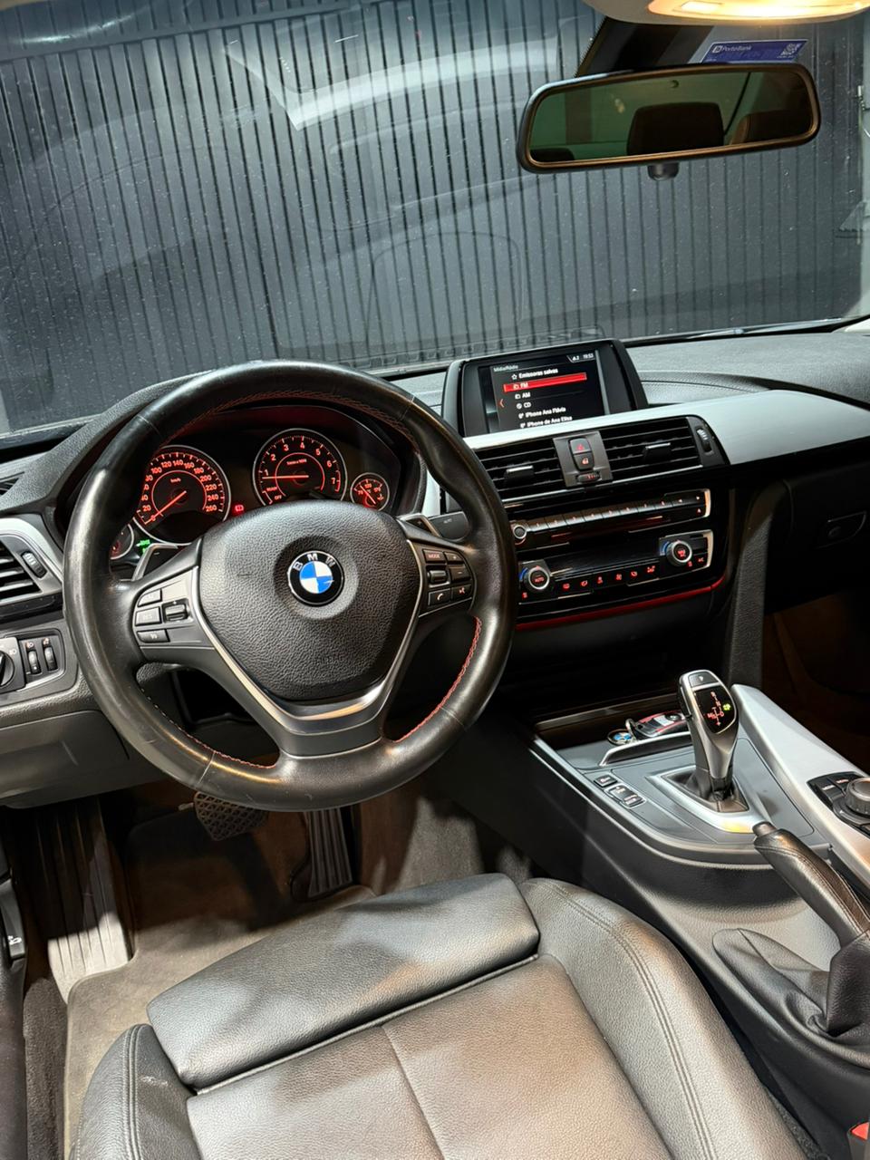 BMW 320I SPORT 2.0 TWINPOWER TURBO — foto 14