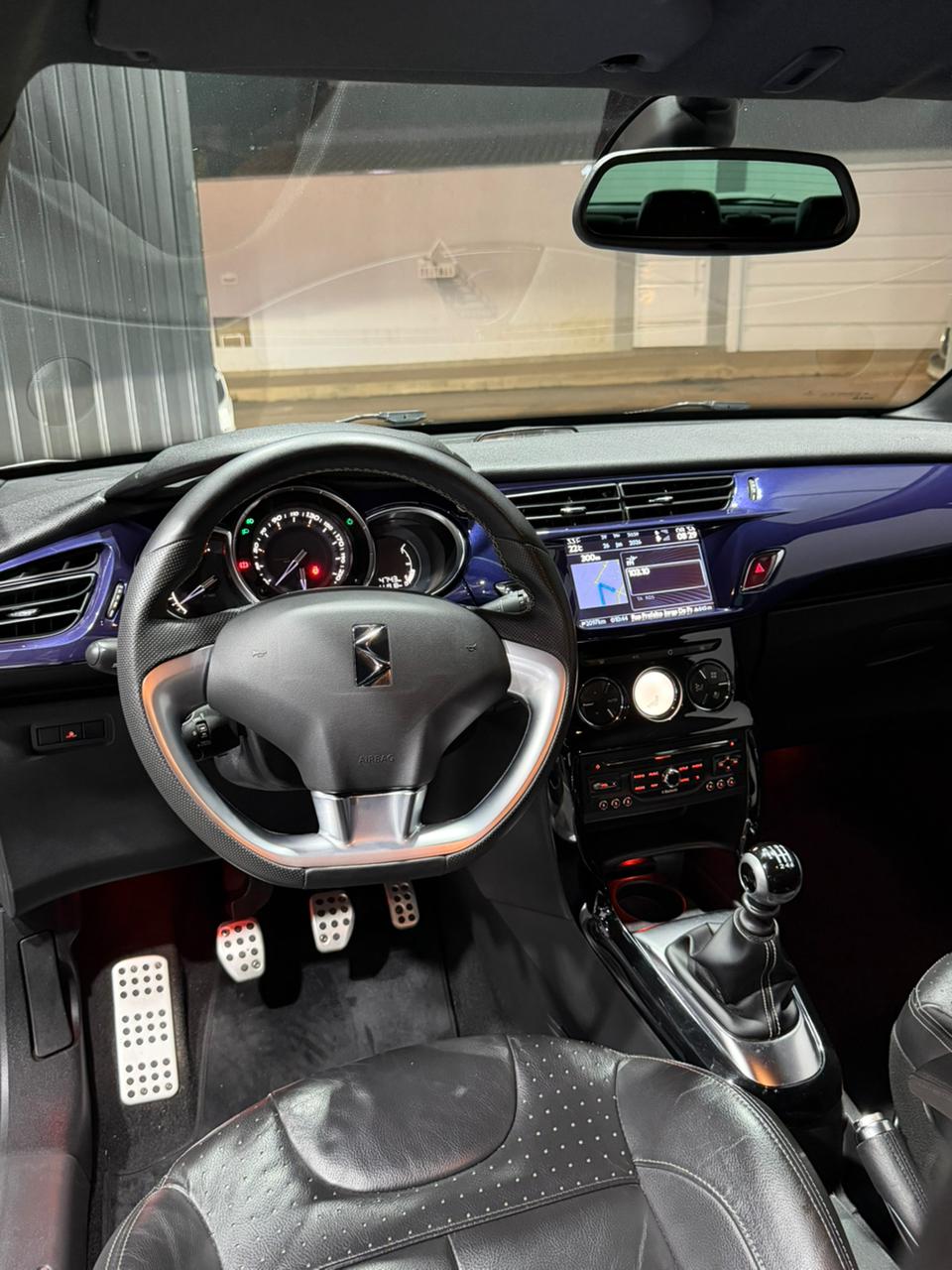 CITROËN DS3 SPORT CHIC — foto 15