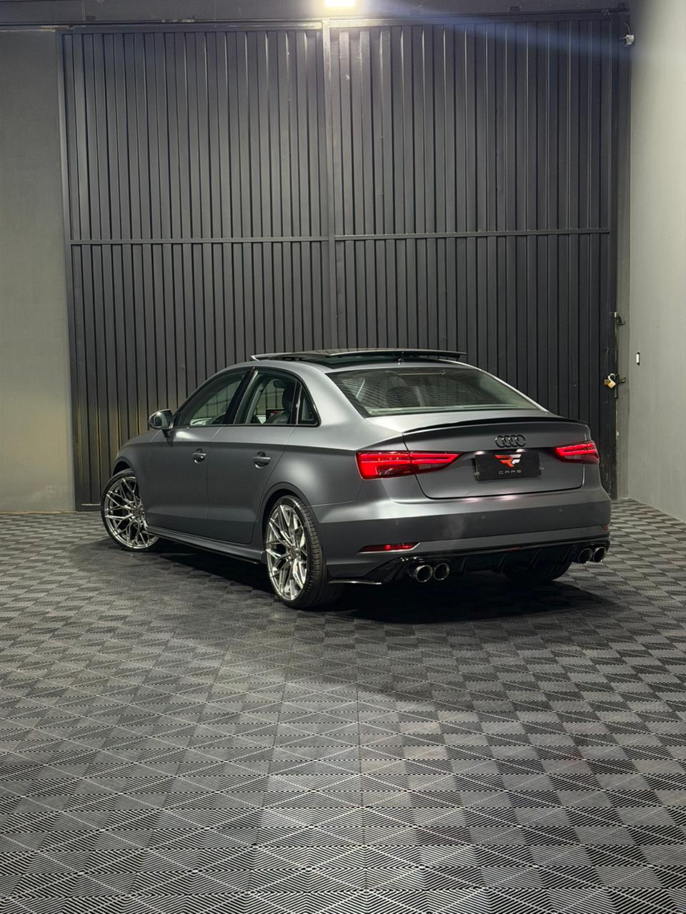 AUDI A3 PERFORMANCE BLACK 2.0 — foto 3