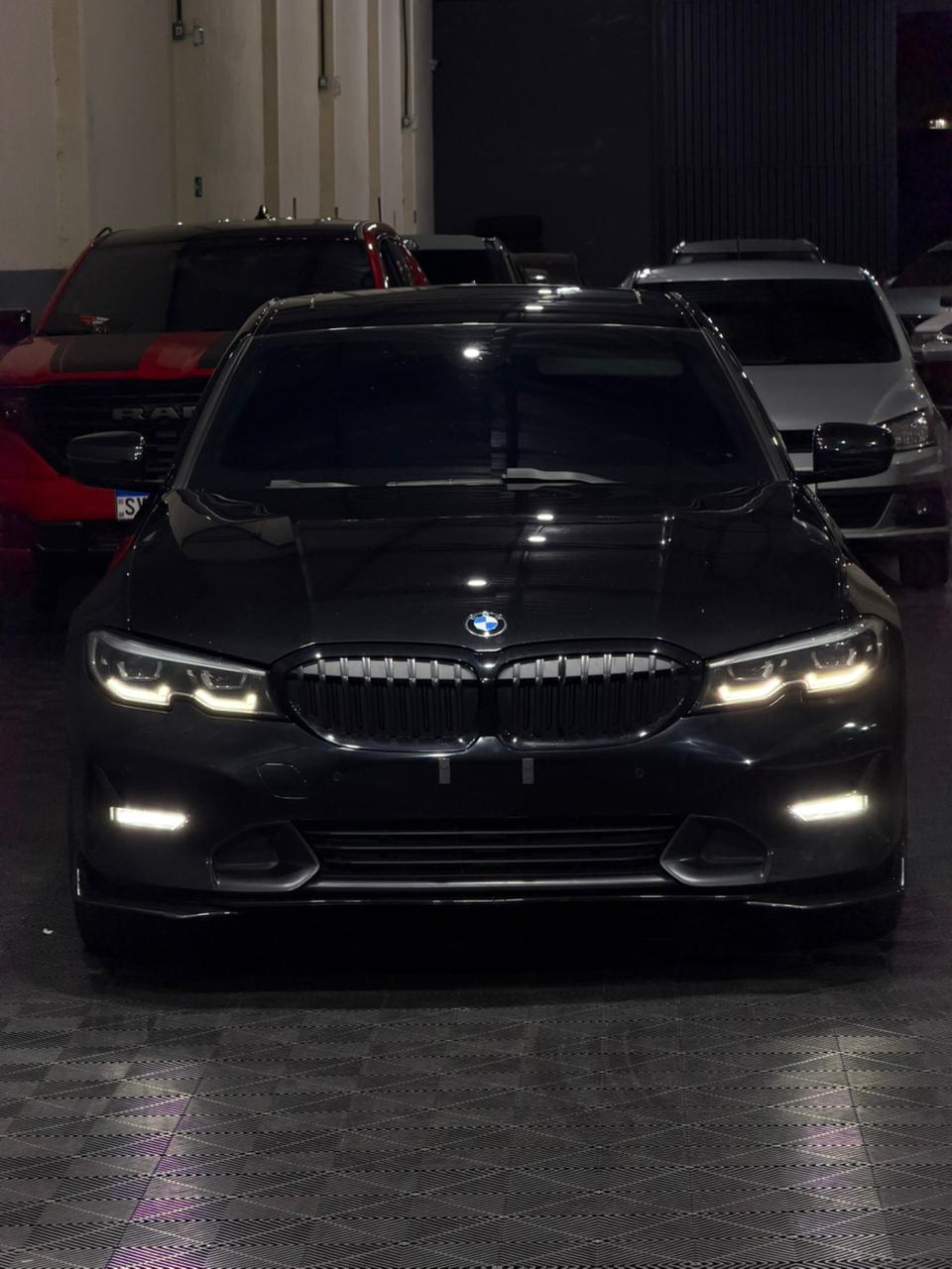BMW 320i SPORT GP 2.0 TWINPOWER TURBO — foto 4