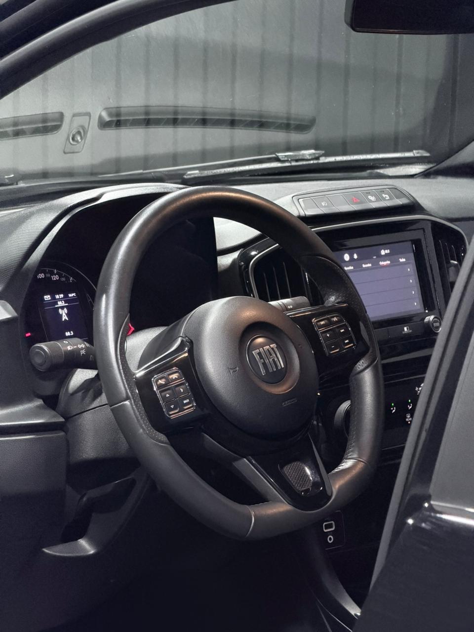 FIAT STRADA VOLCANO 1.3 FLEX — foto 13
