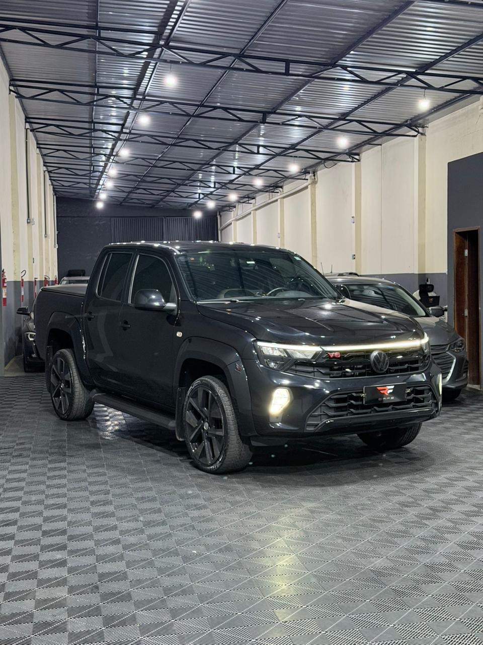 VW AMAROK 3.0 V6 HIGHLINE — foto 6
