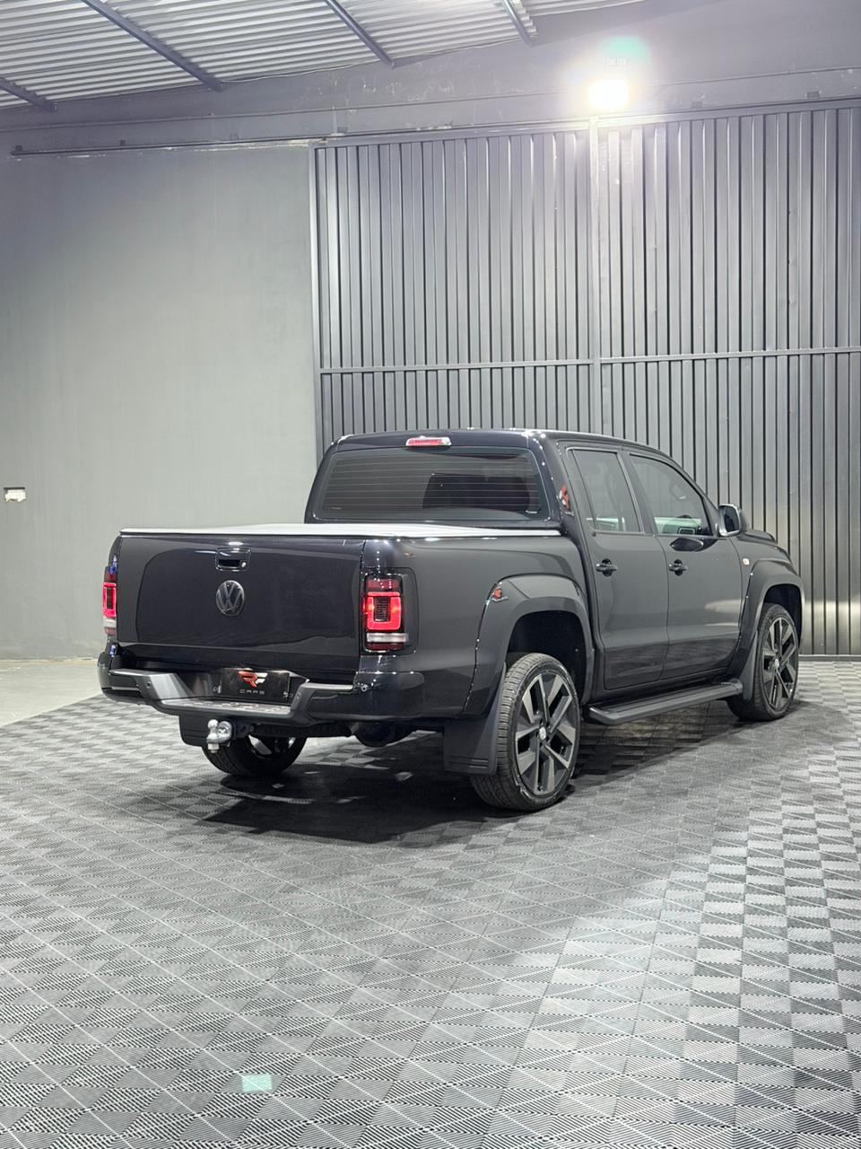 VW AMAROK 3.0 V6 HIGHLINE — foto 12