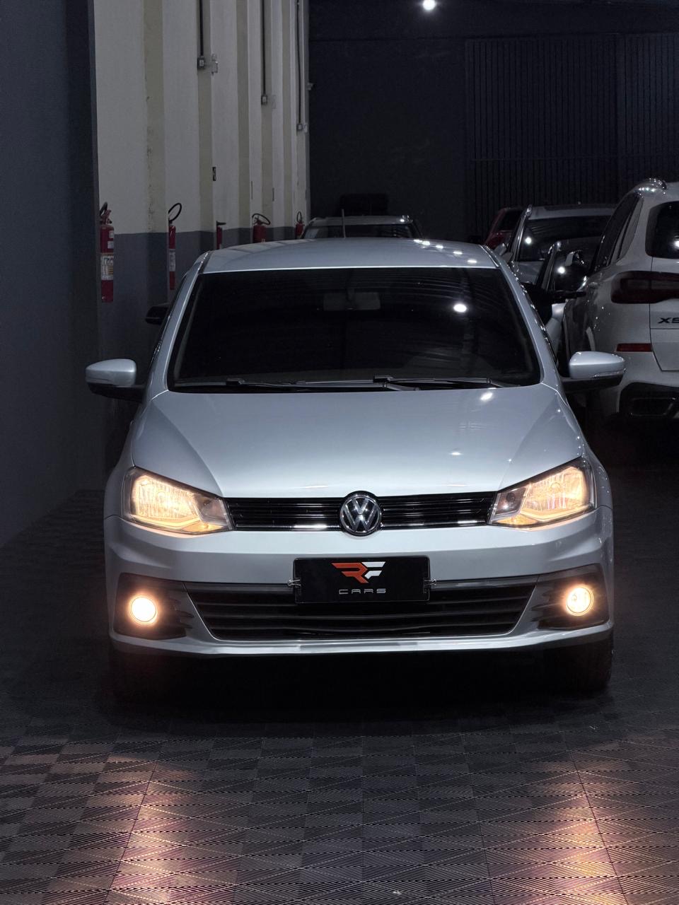 VW VOYAGE 1.6 CONFORTLINE — foto 3