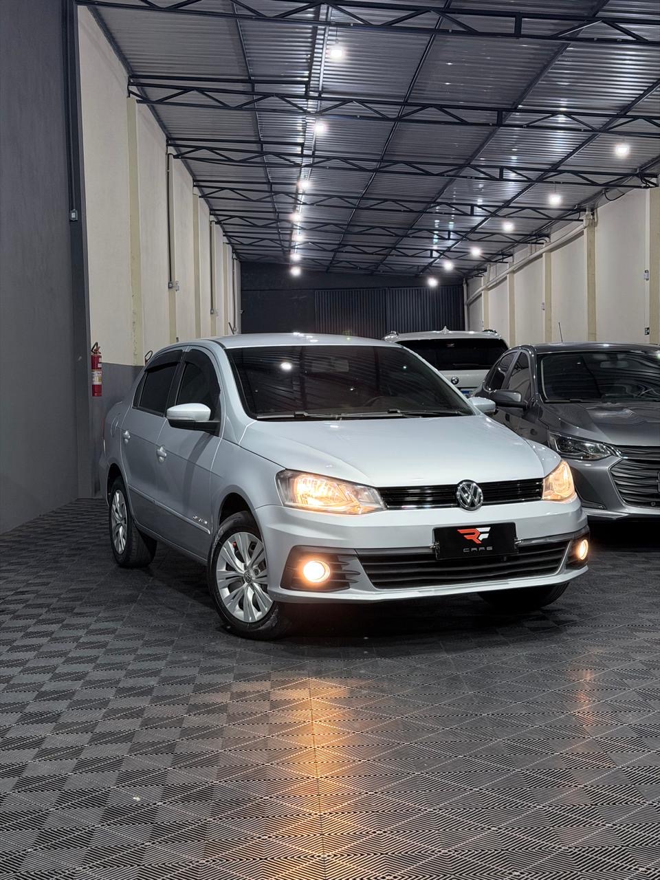 VW VOYAGE 1.6 CONFORTLINE — foto 4