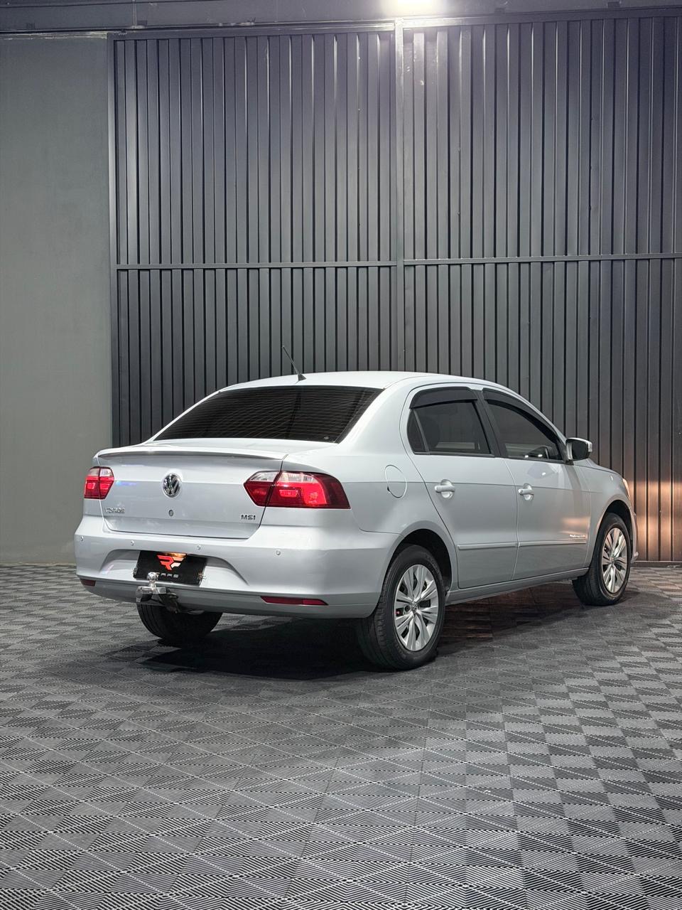 VW VOYAGE 1.6 CONFORTLINE — foto 10