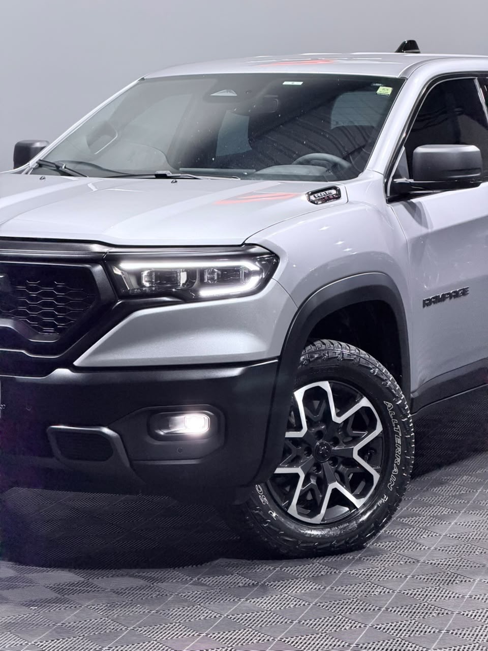 RAM RAMPAGE REBEL 2.0 TURBO HURRICANE — foto 3