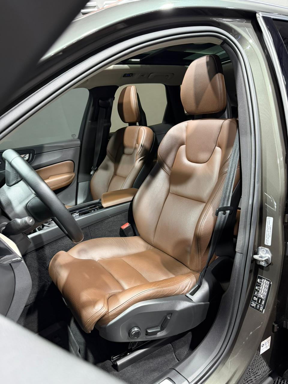 VOLVO XC60 T5 INSCRIPTION 2.0 TURBO AWD — foto 16