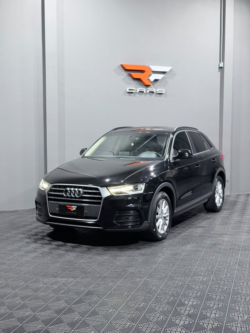 AUDI Q3 TFSI — foto 2