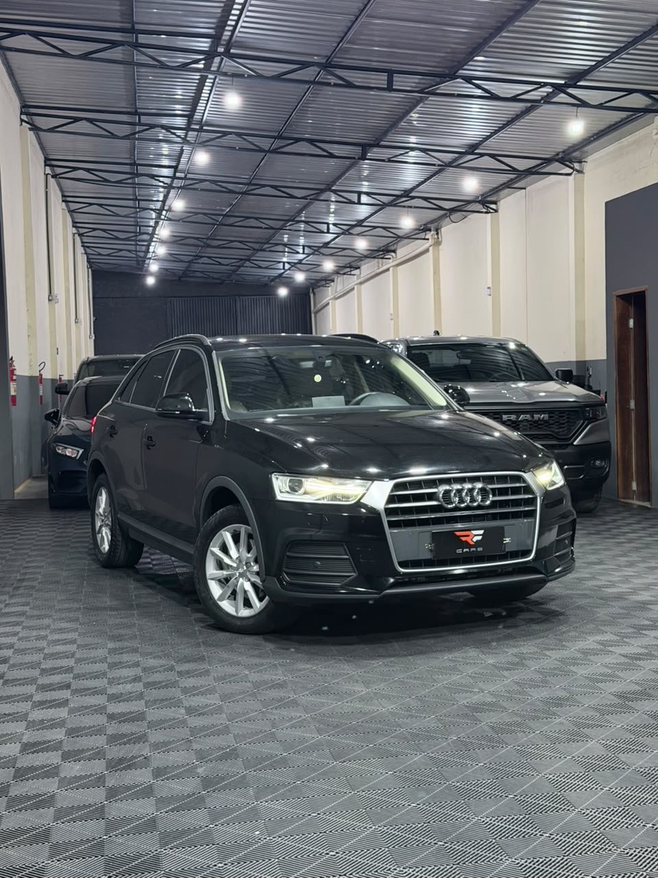 AUDI Q3 TFSI — foto 4