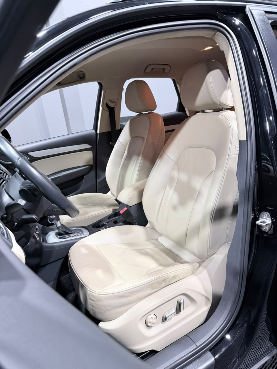 AUDI Q3 TFSI — foto 15