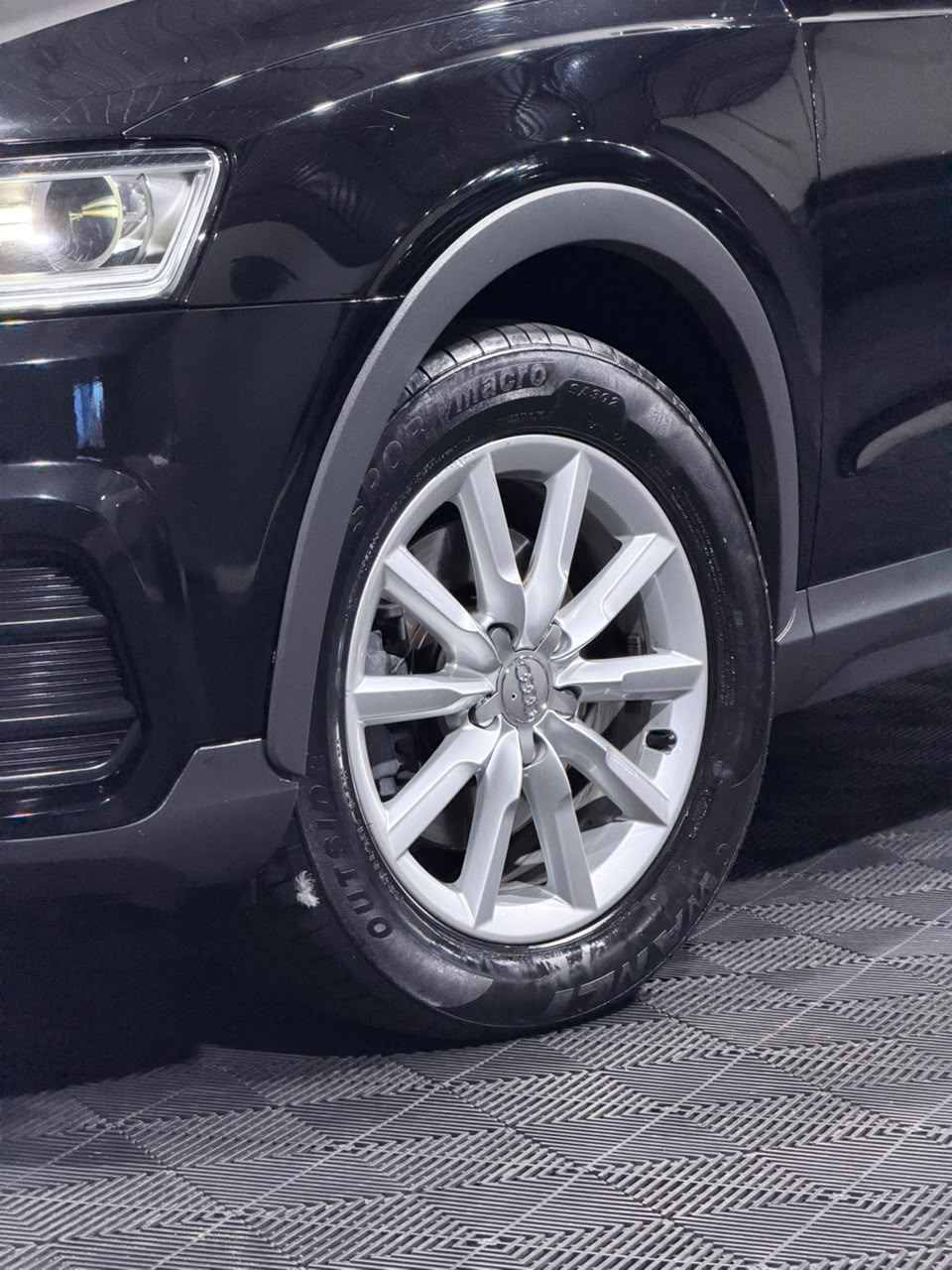 AUDI Q3 TFSI — foto 18