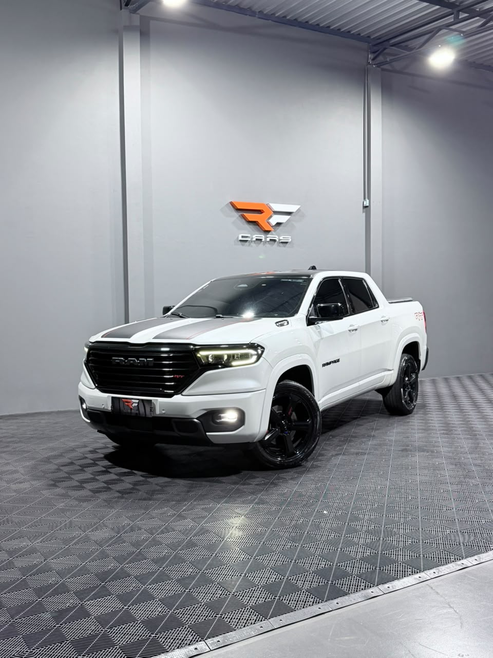 RAM RAM RAMPAGE 2.0 TURBO HURRICANE 2023/2024 — R$ 199.990,00