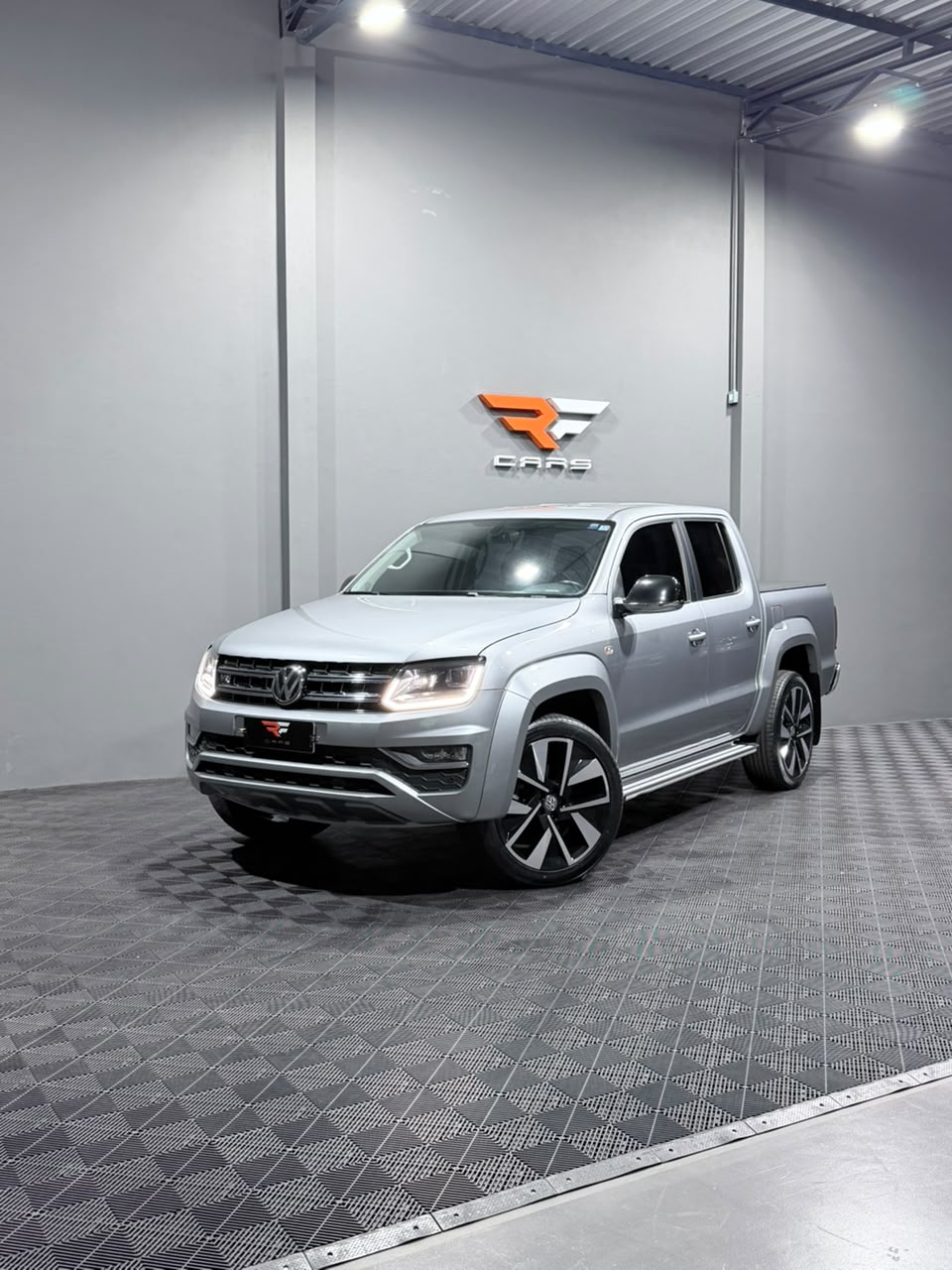 Volkswagen VW AMAROK 3.0 V6 HIGHLINE 2023/2024 — R$ 236.990,00