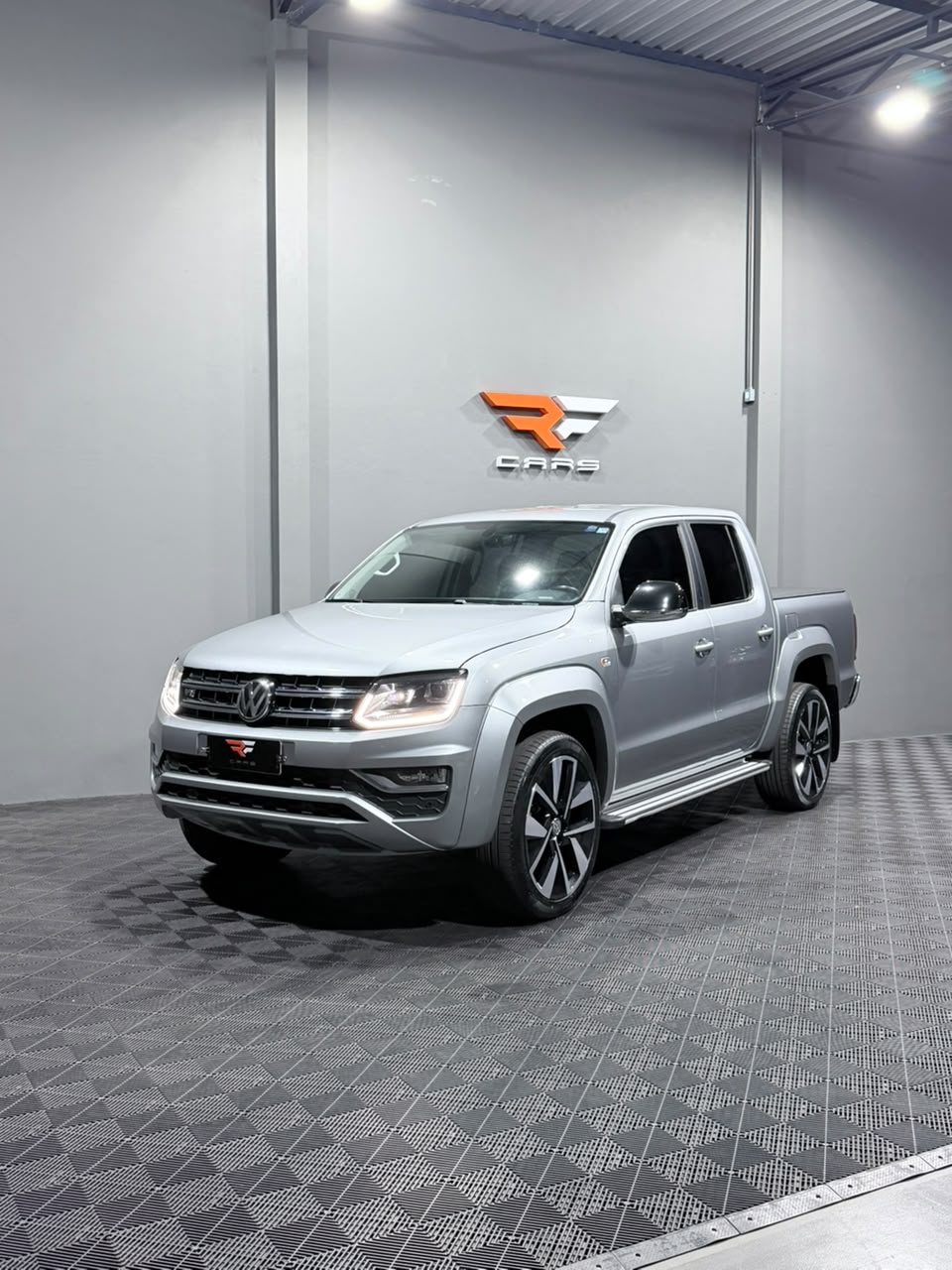 VW AMAROK 3.0 V6 HIGHLINE — foto 2