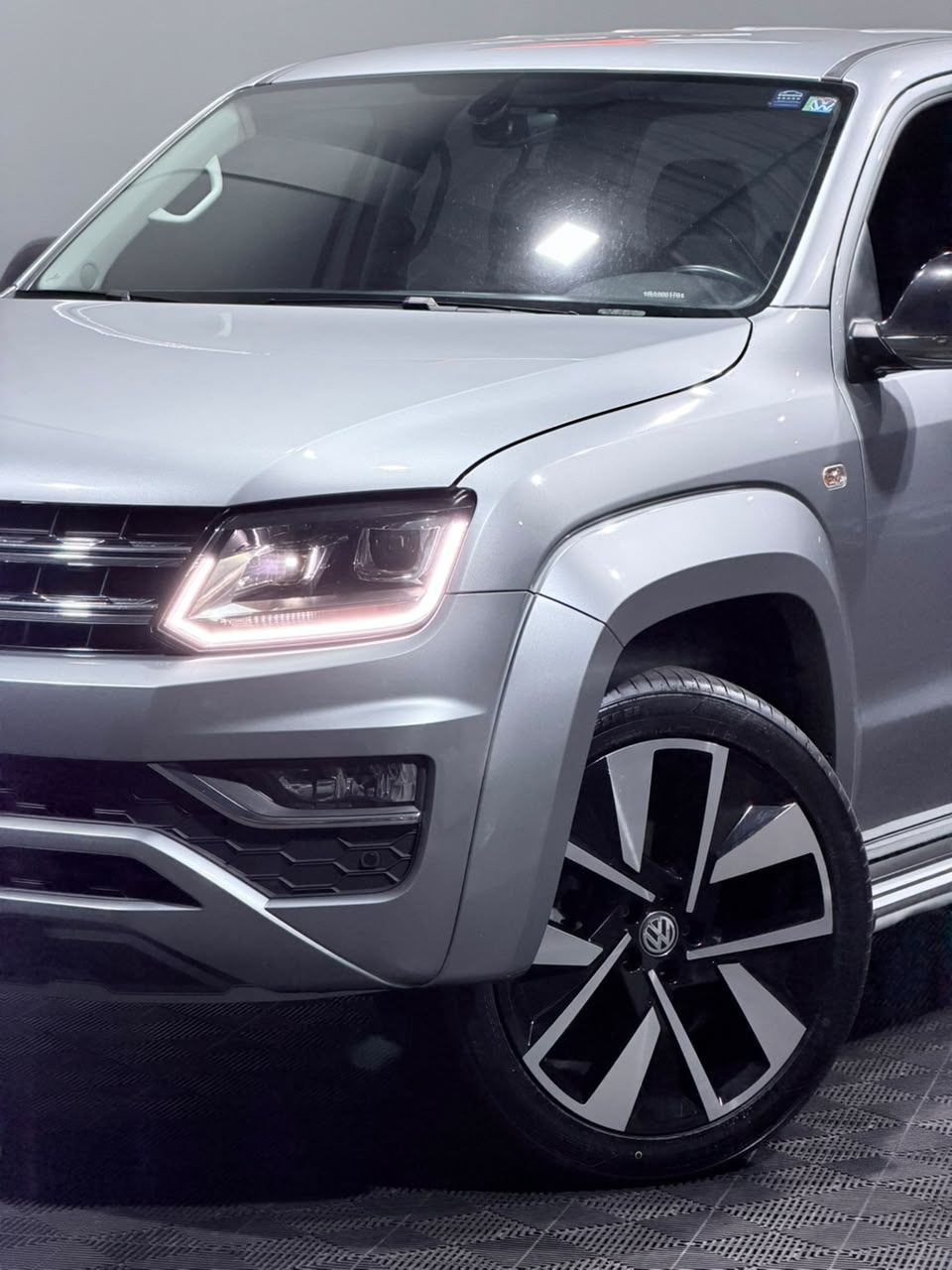 VW AMAROK 3.0 V6 HIGHLINE — foto 3