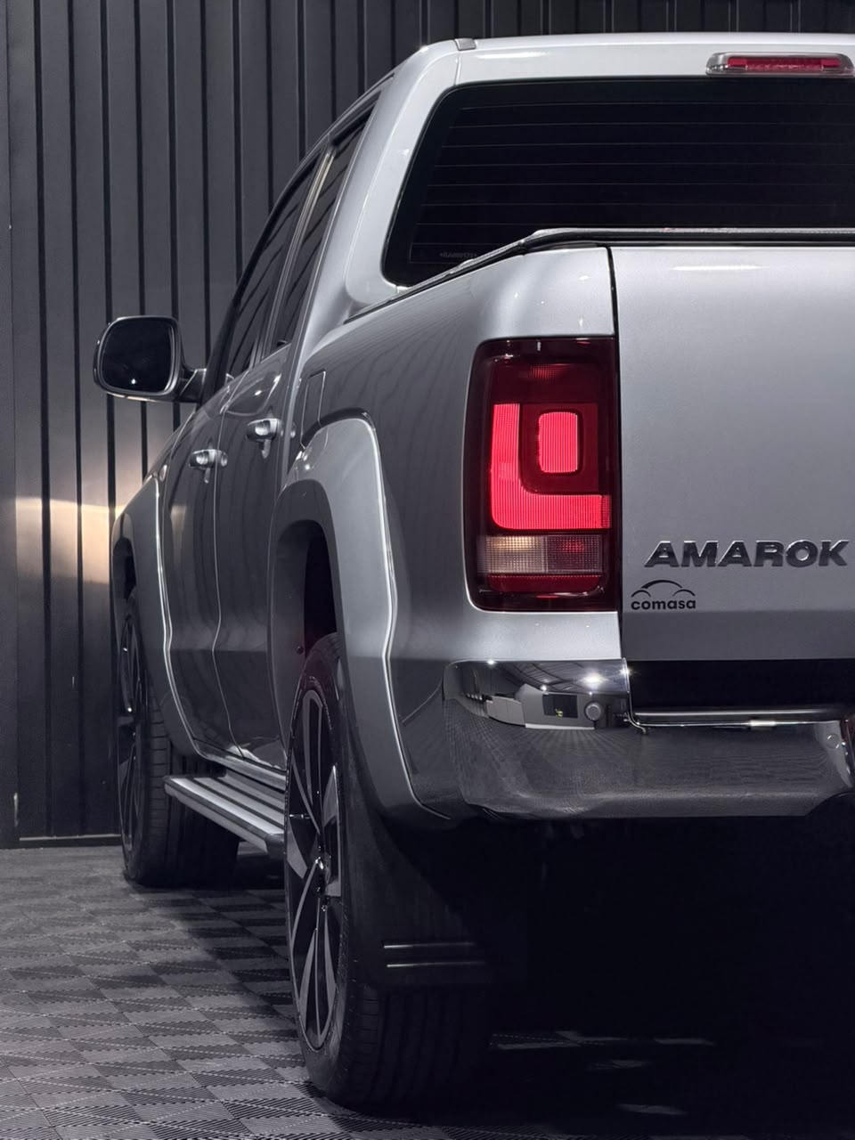 VW AMAROK 3.0 V6 HIGHLINE — foto 11