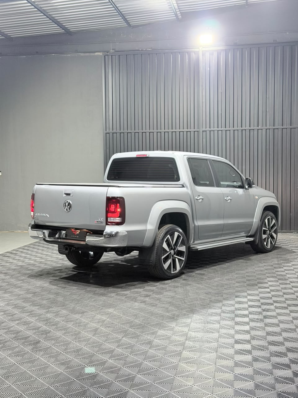 VW AMAROK 3.0 V6 HIGHLINE — foto 13