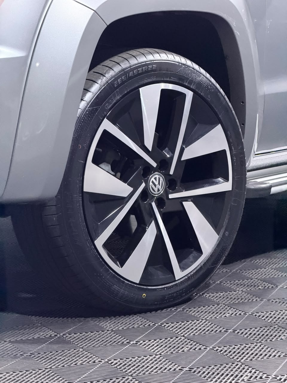 VW AMAROK 3.0 V6 HIGHLINE — foto 21