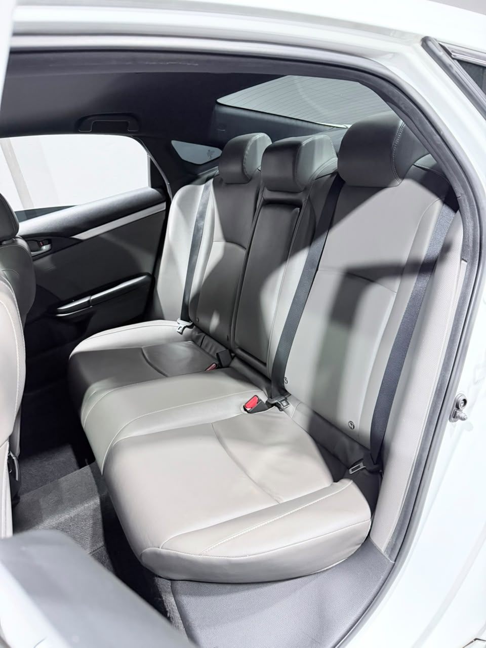 HONDA CIVIC TOURING 1.5 TURBO — foto 20