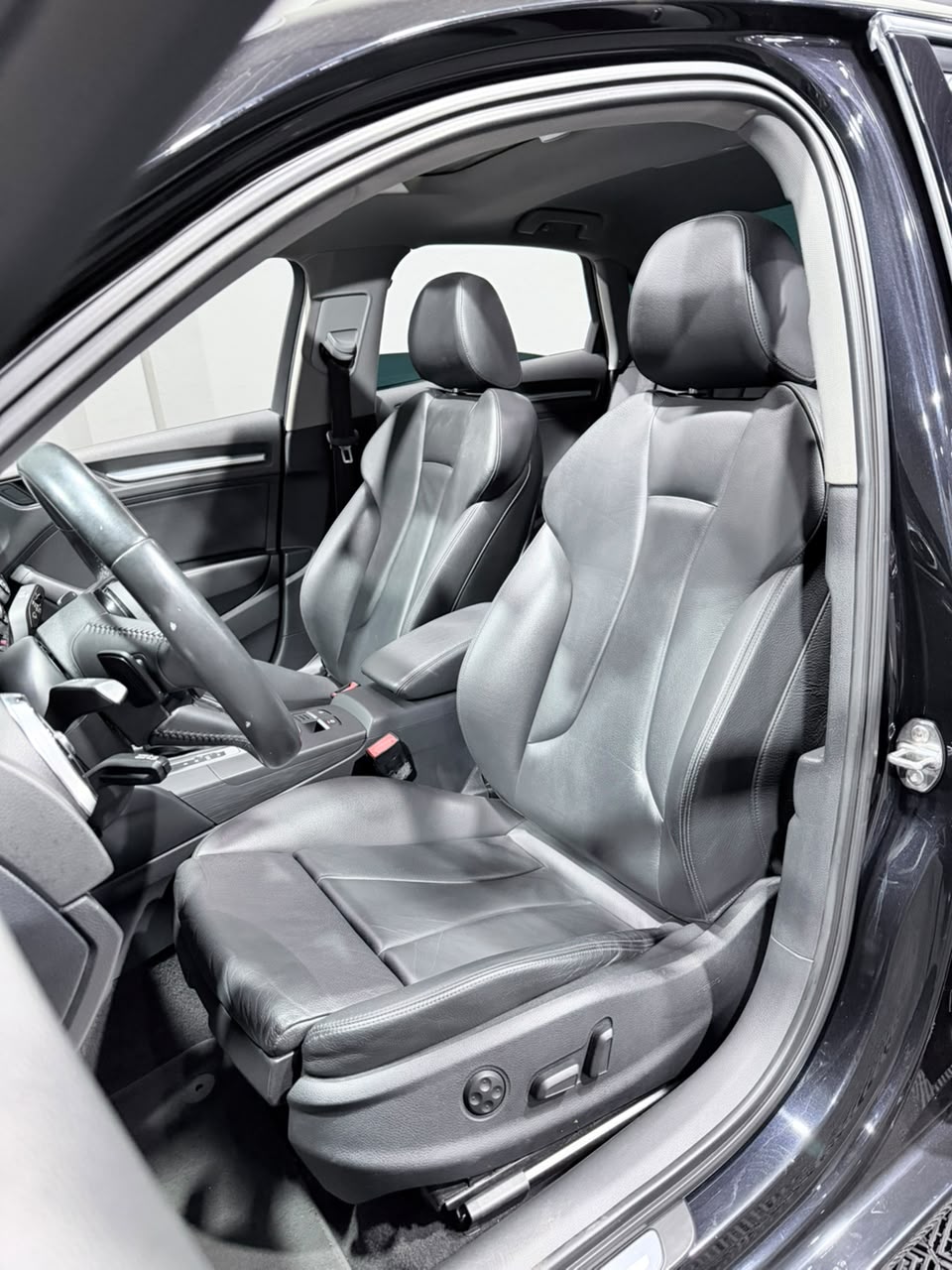 AUDI A3 AMBITION 2.0 TFSI — foto 17