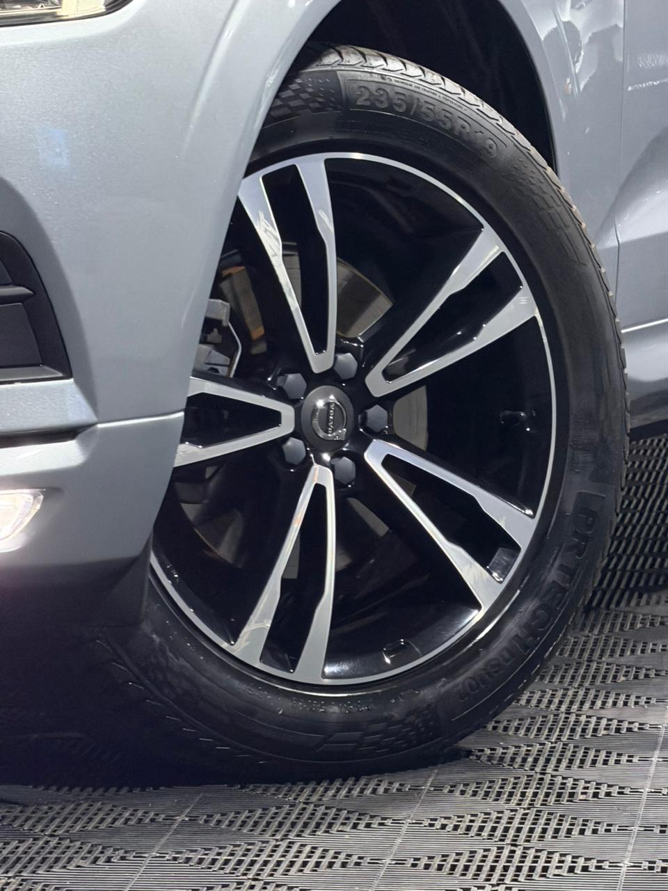 VOLVO XC60 T5 MOMENTUM 2.0 TURBO AWD — foto 20