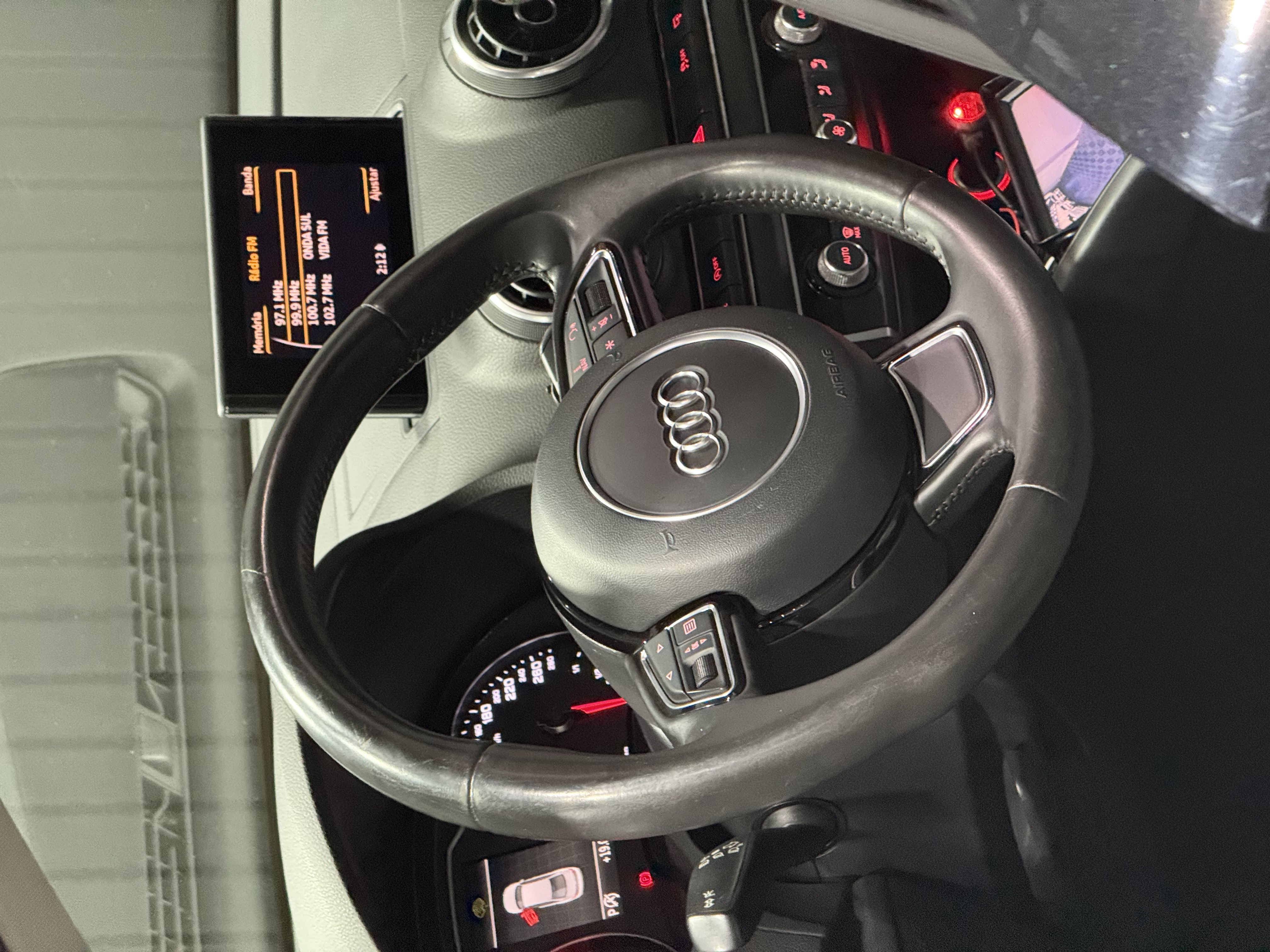 AUDI A3 SEDAN AMBITION 1.8 TFSI — foto 11