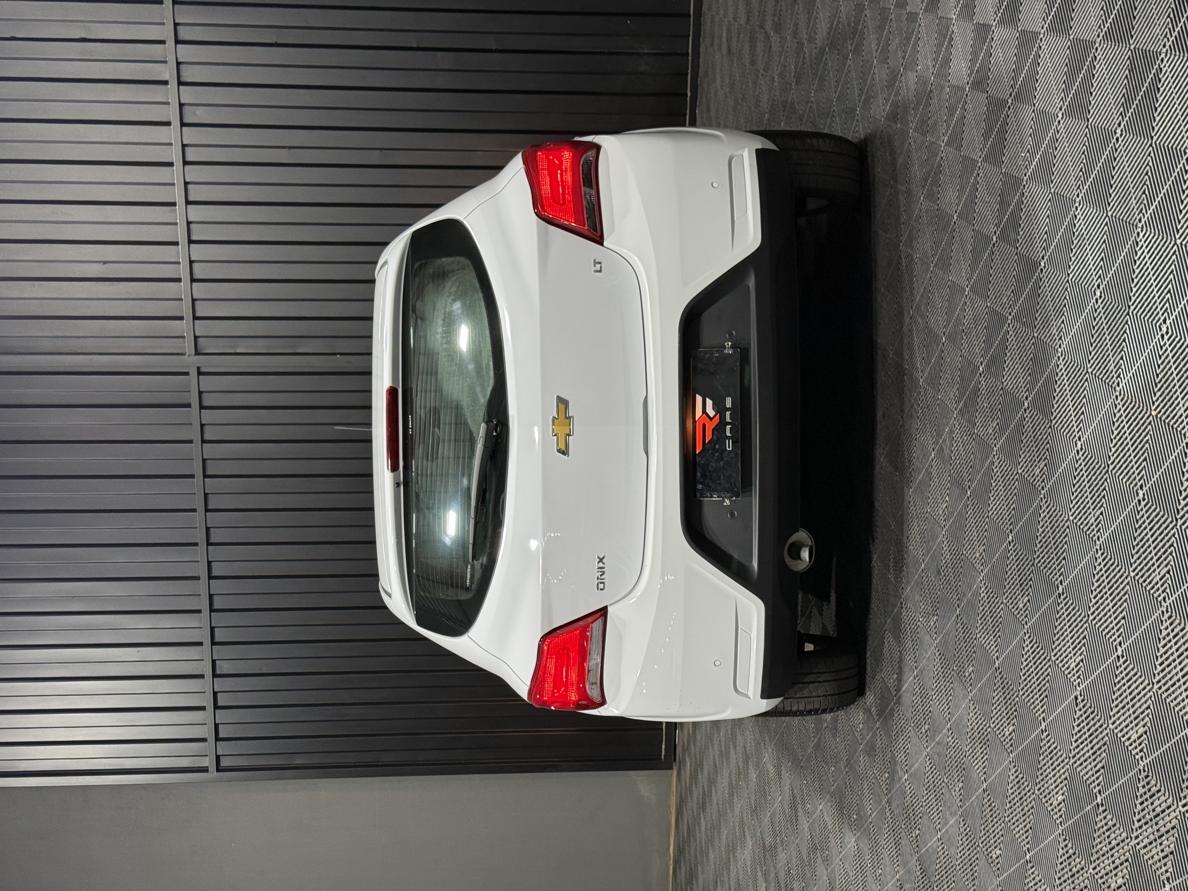 CHEVROLET ONIX LT 1.4 — foto 5
