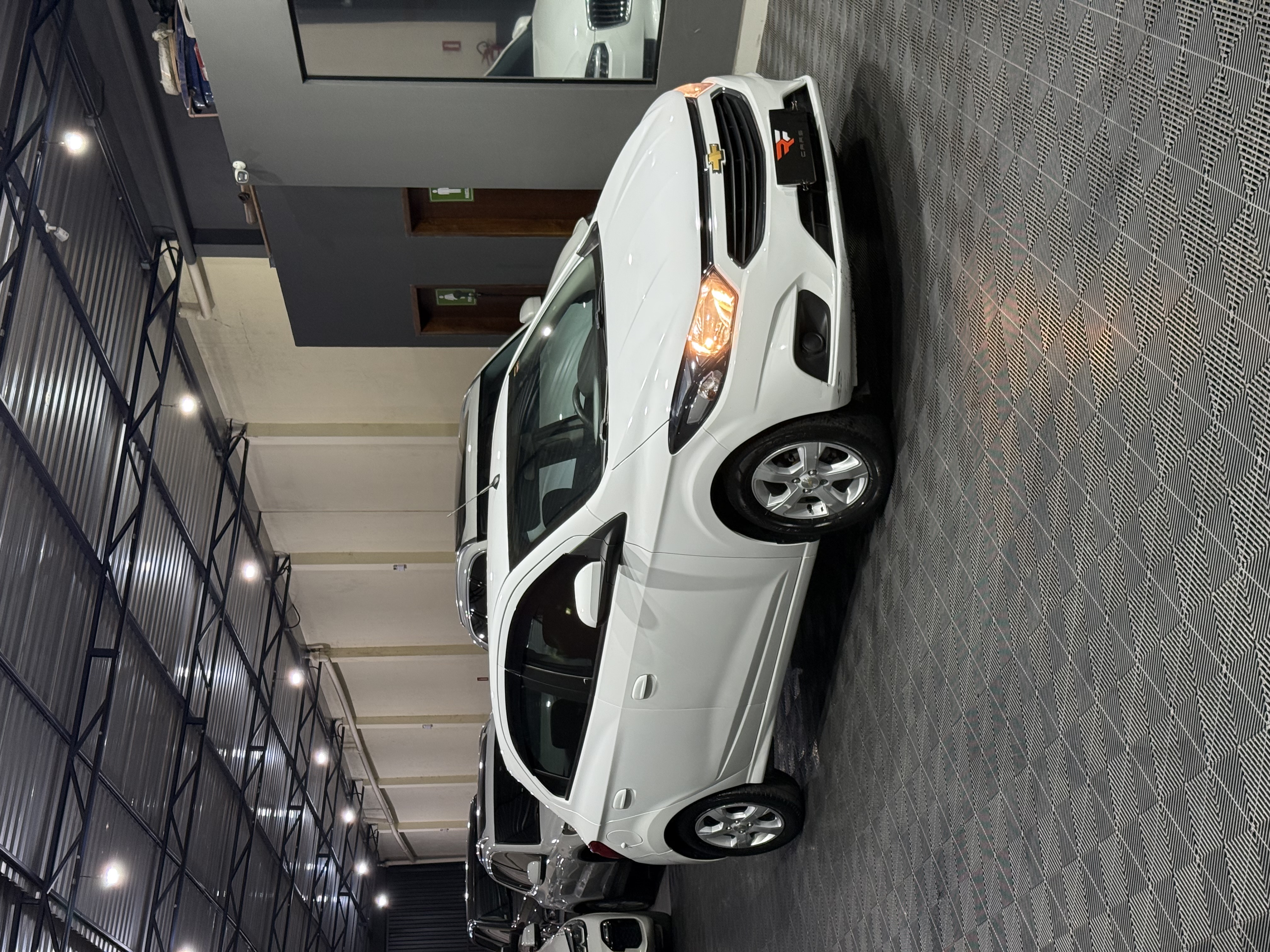 CHEVROLET ONIX LT 1.4 — foto 7