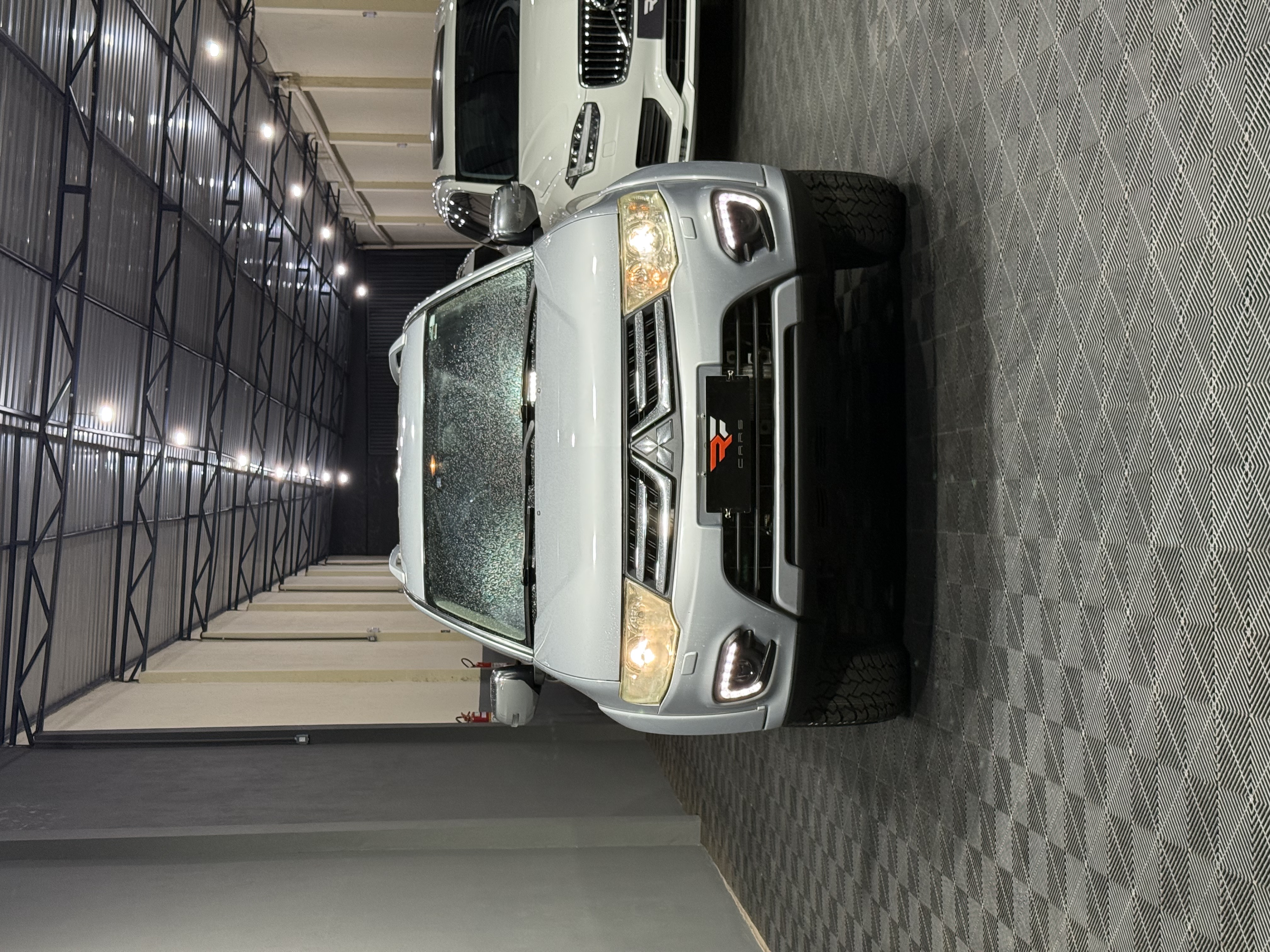 MITSUBISHI PAJERO HPE 3.5 V6 4x4 — foto 7