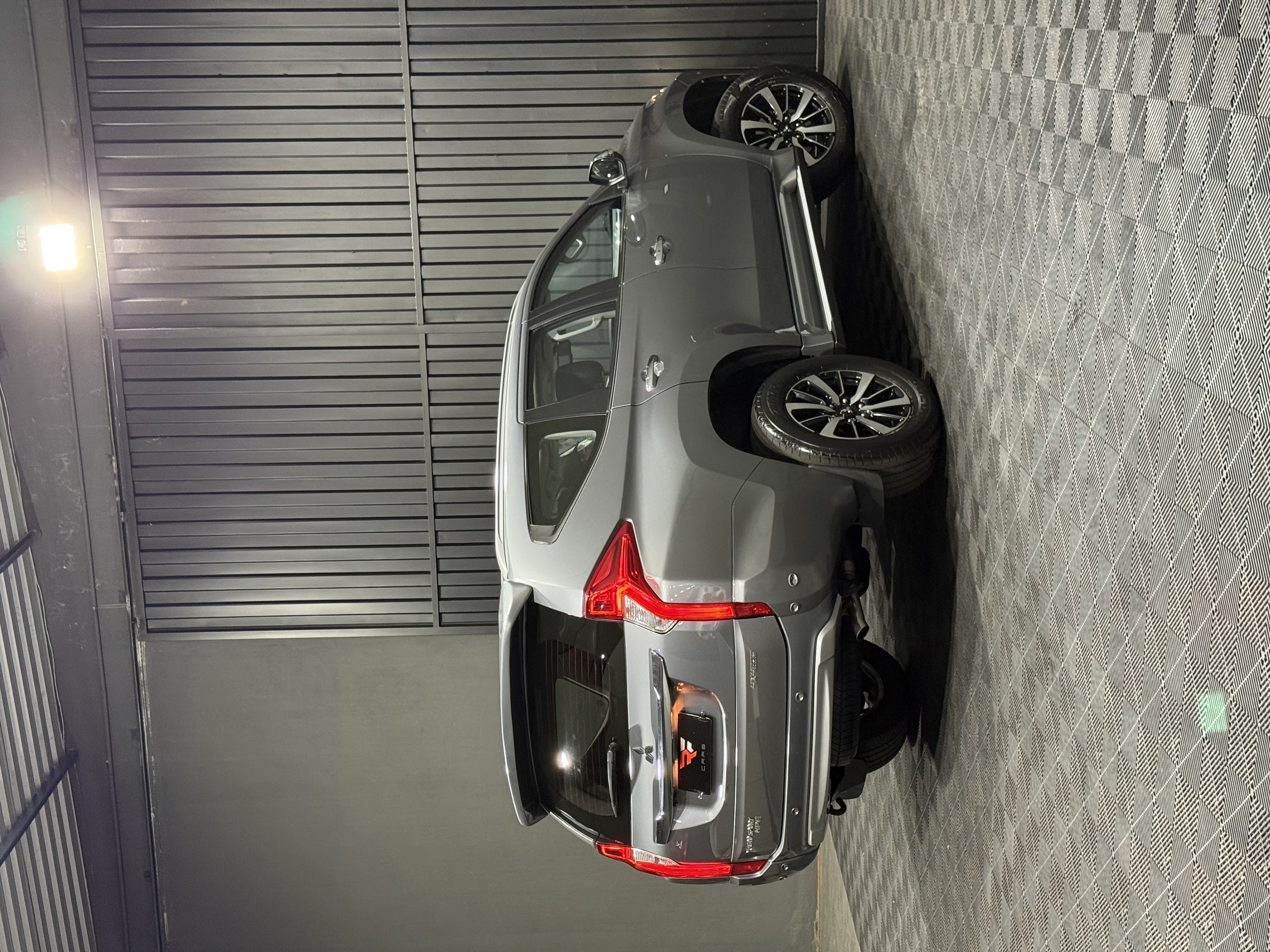 MITSUBISHI PAJERO SPORT HPE 2.4 TURBO DIESEL 4x4 — foto 6
