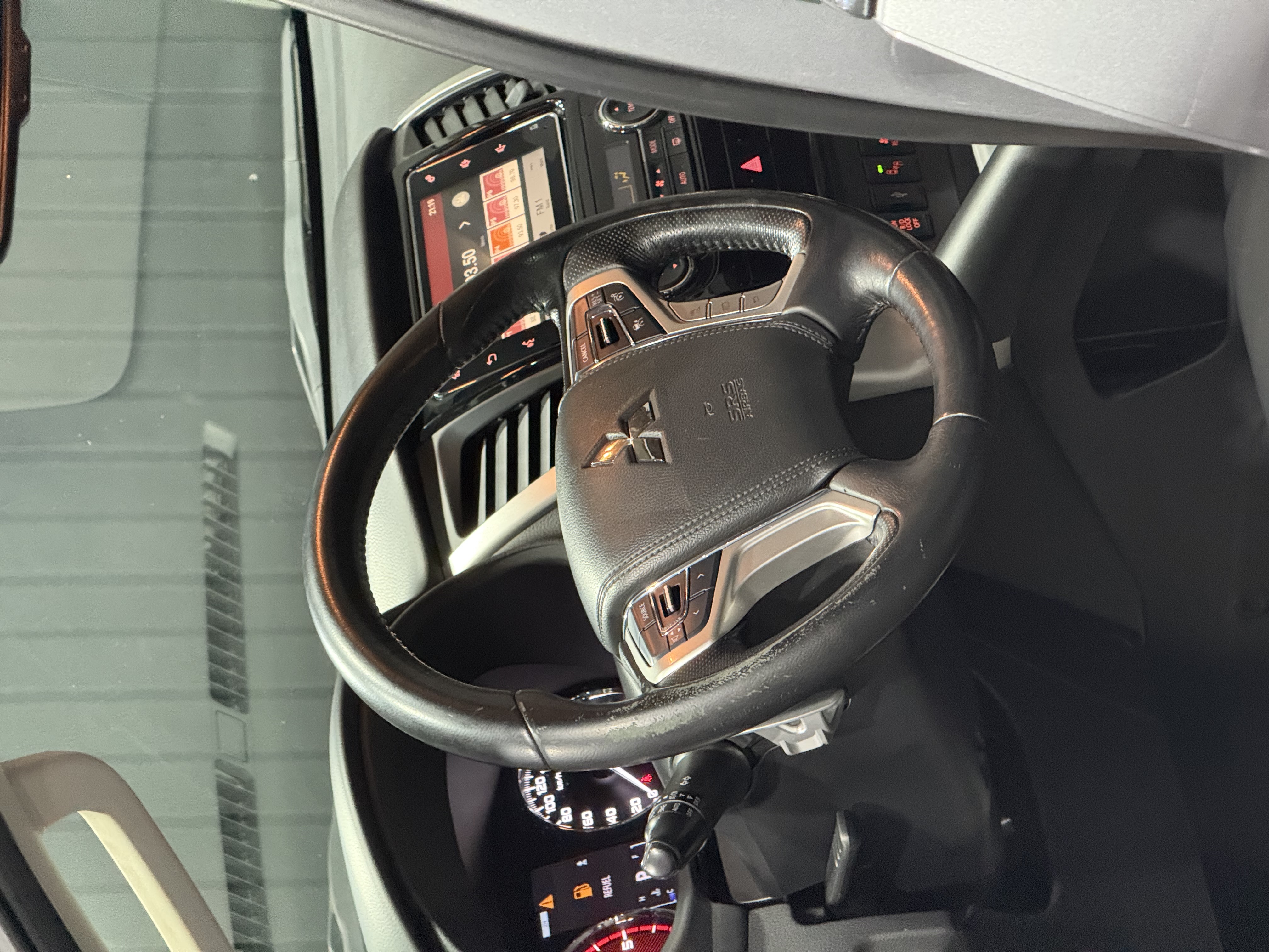 MITSUBISHI PAJERO SPORT HPE 2.4 TURBO DIESEL 4x4 — foto 10
