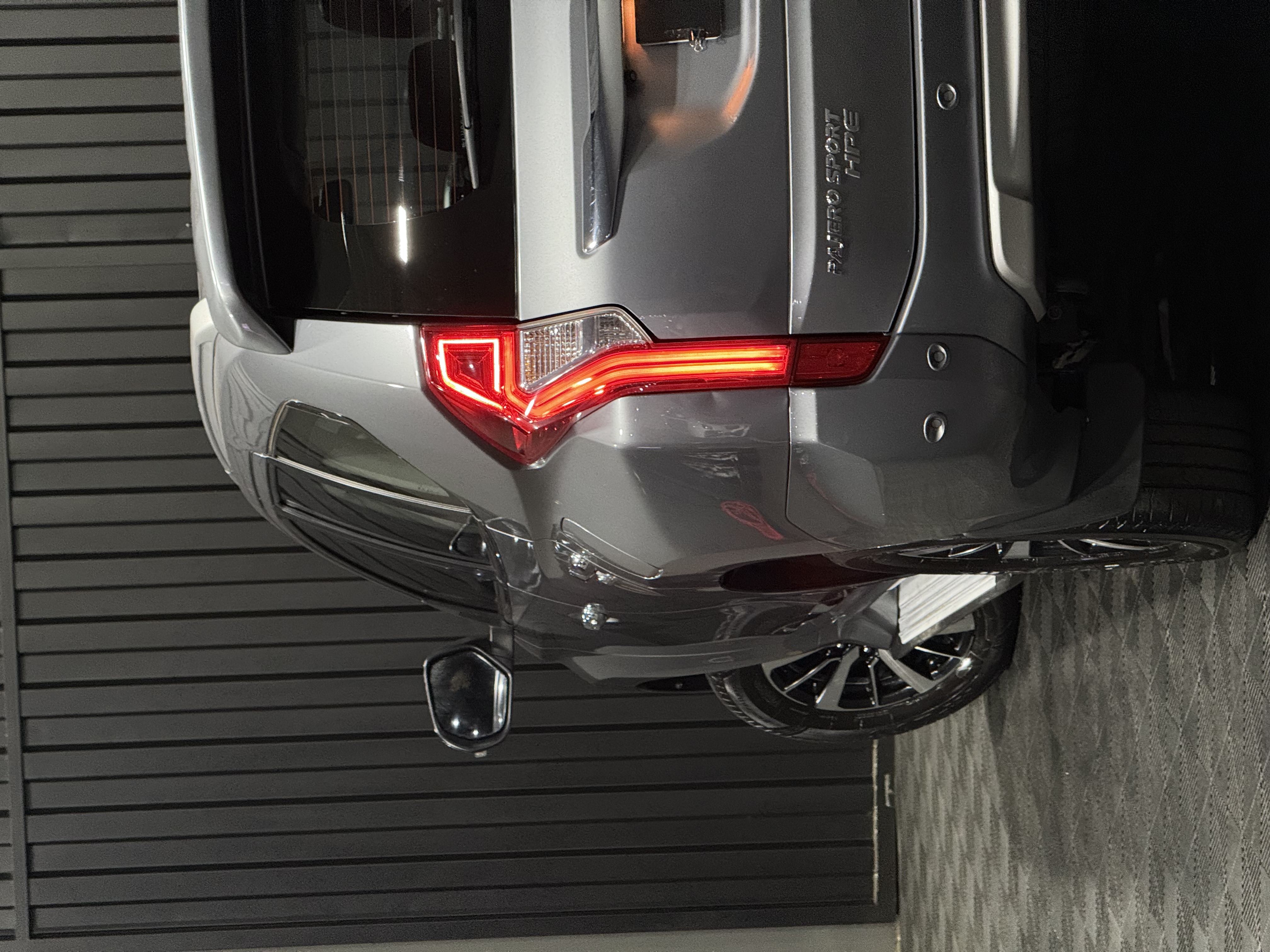 MITSUBISHI PAJERO SPORT HPE 2.4 TURBO DIESEL 4x4 — foto 17