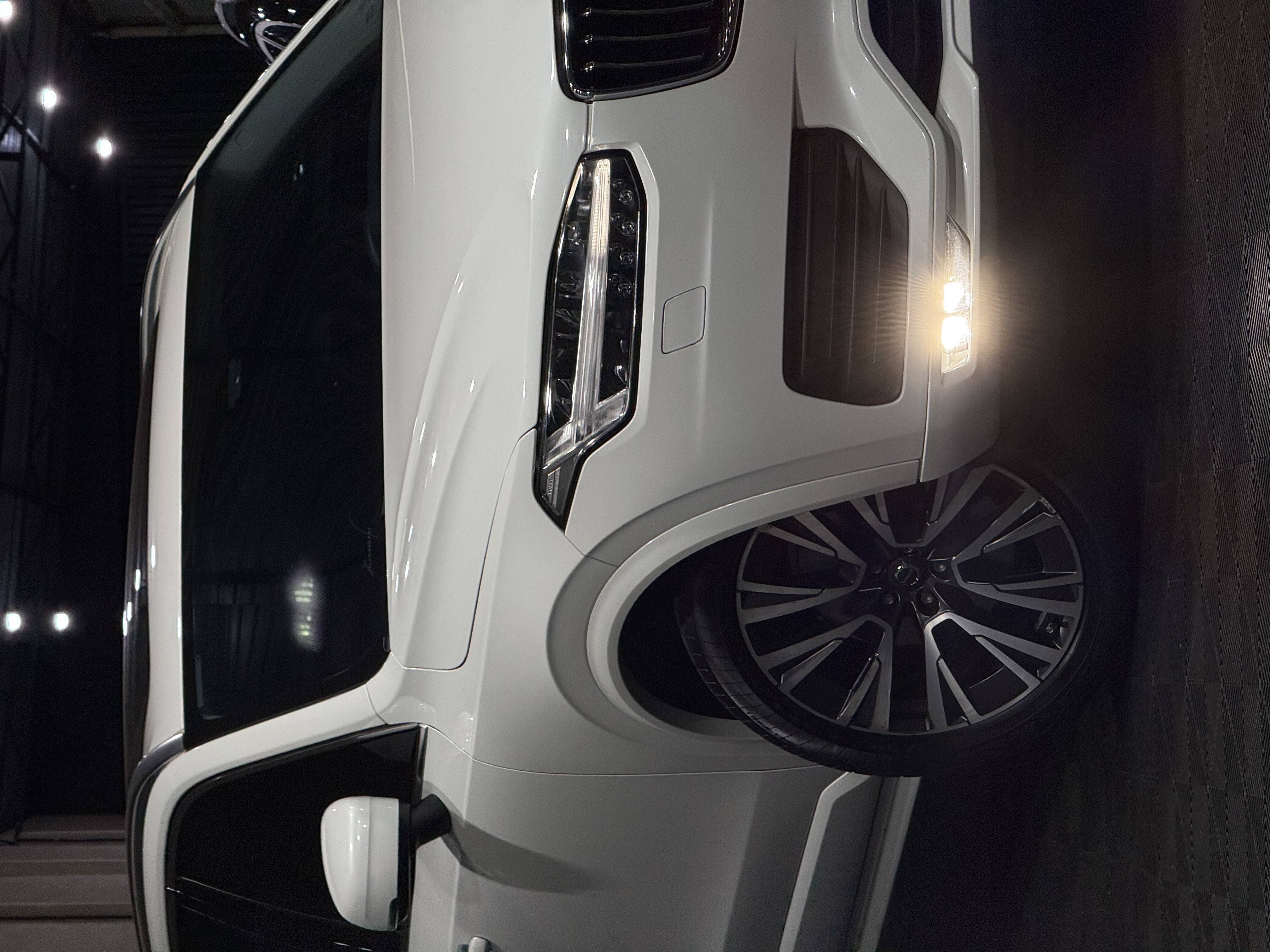VOLVO XC90 T6 MOMENTUM — foto 19